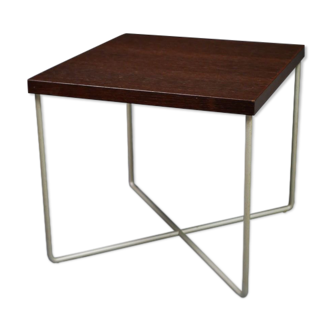 Table basse moderniste