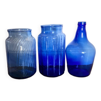 Assortment of 3 glass jars