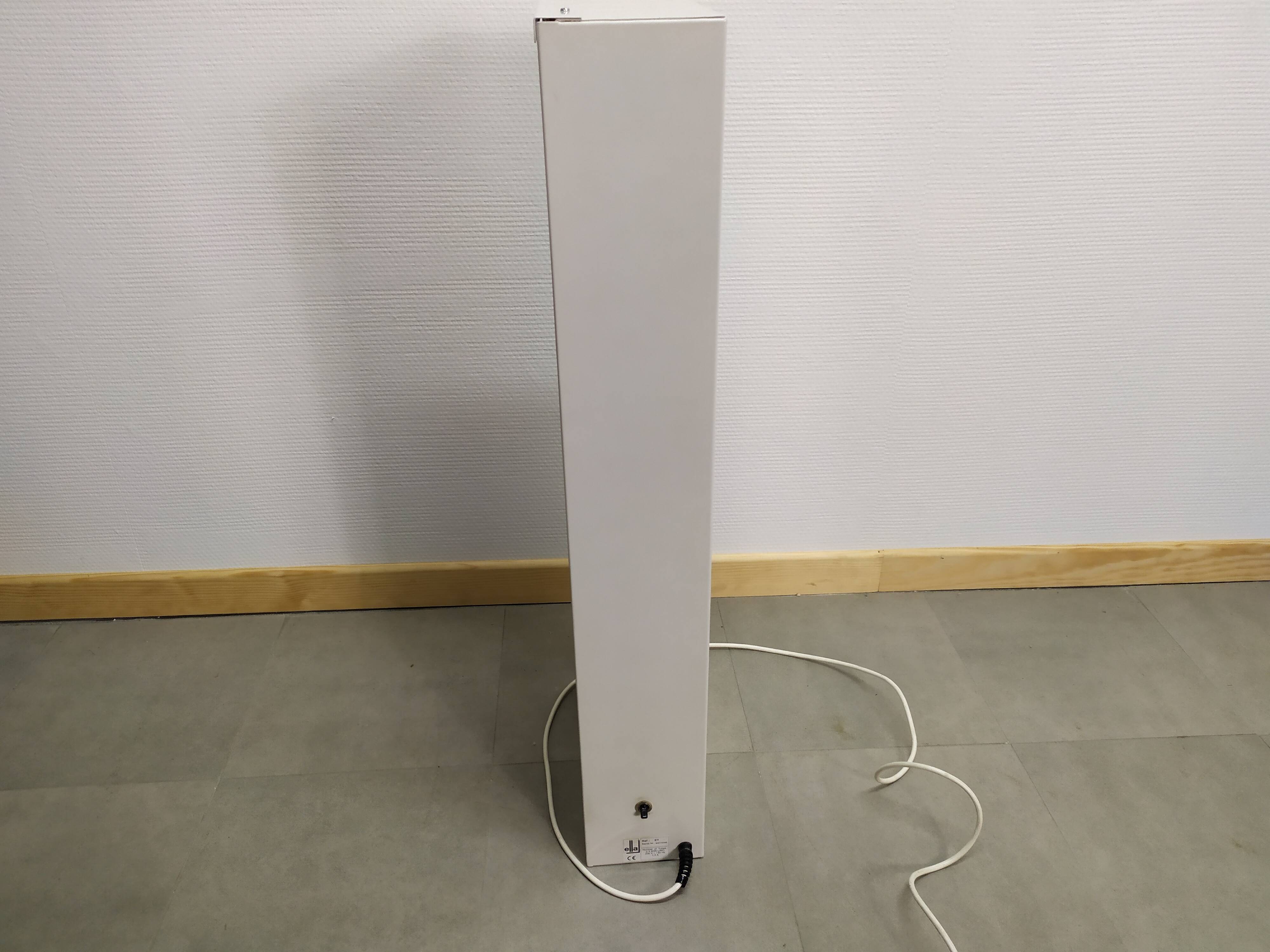 Vintage visual acuity scale