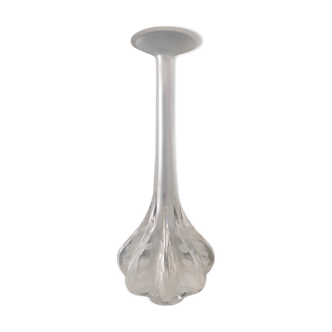 Vase en verre dépoli et gravé
