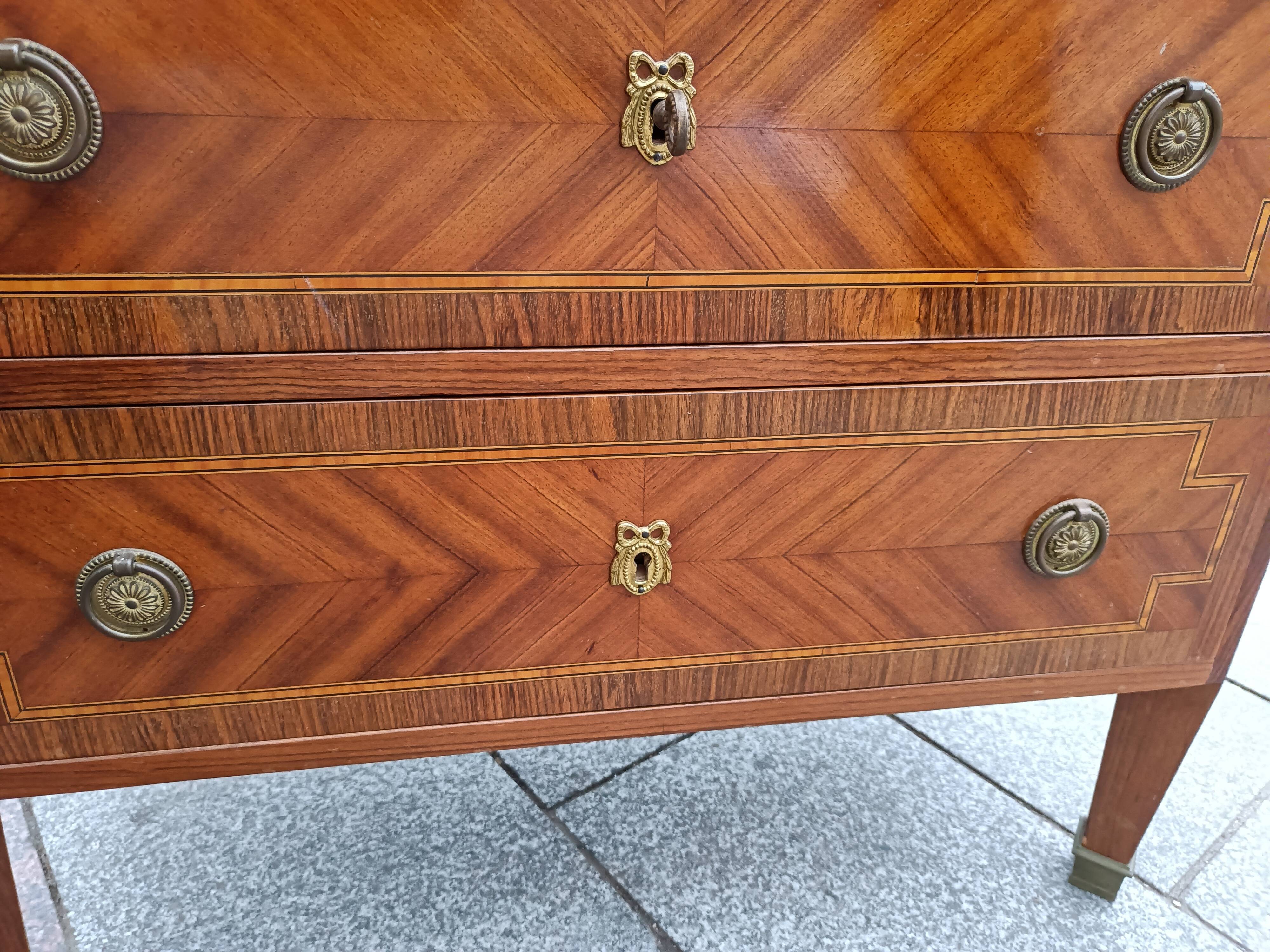 Old Louis XVI style chest of drawers in marquetry