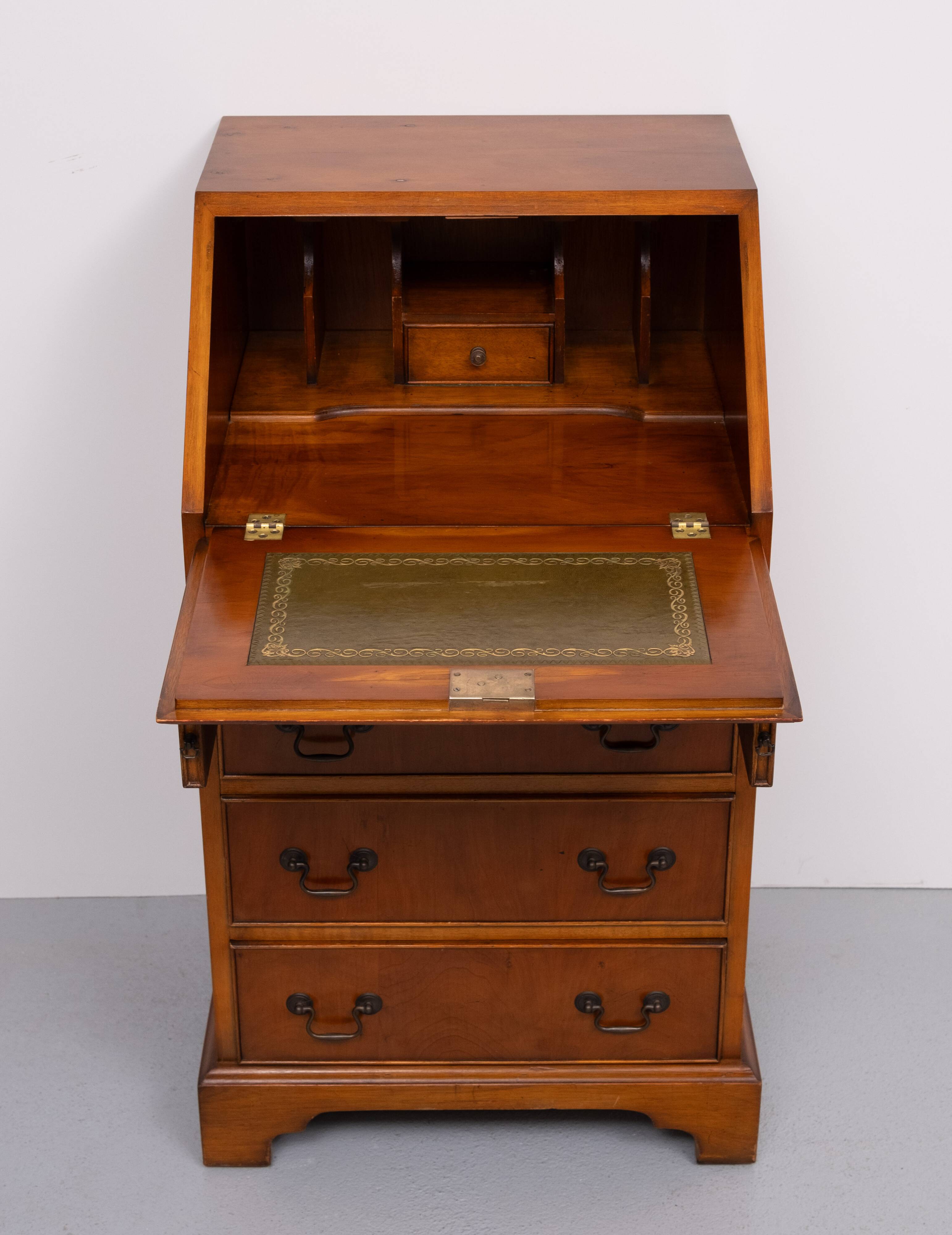 Small Mahogany secretary .Georgian style .England