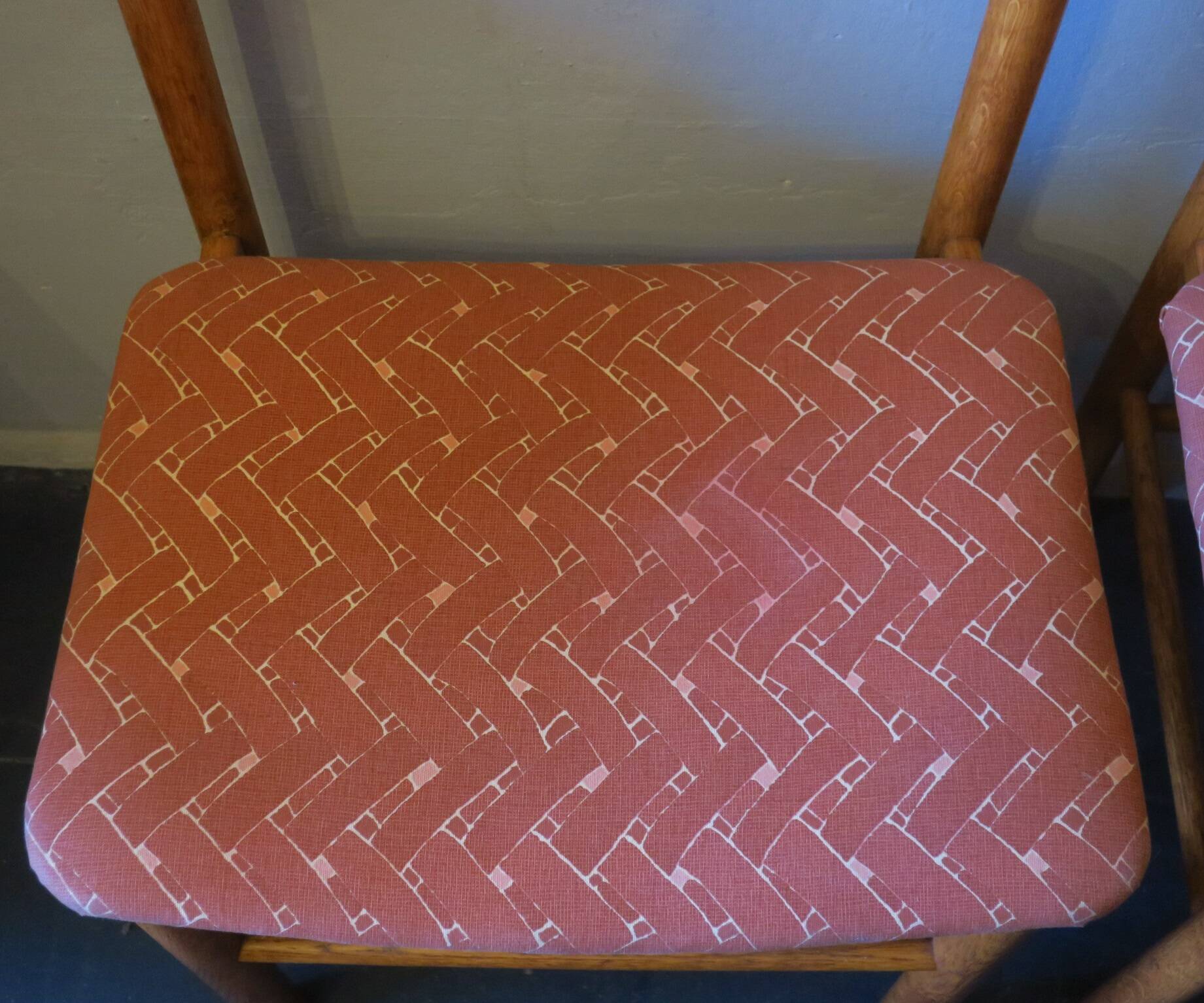 Paire de chaises Shaker Borge Mogensen J39 en orme massif, Danemark, années 1950