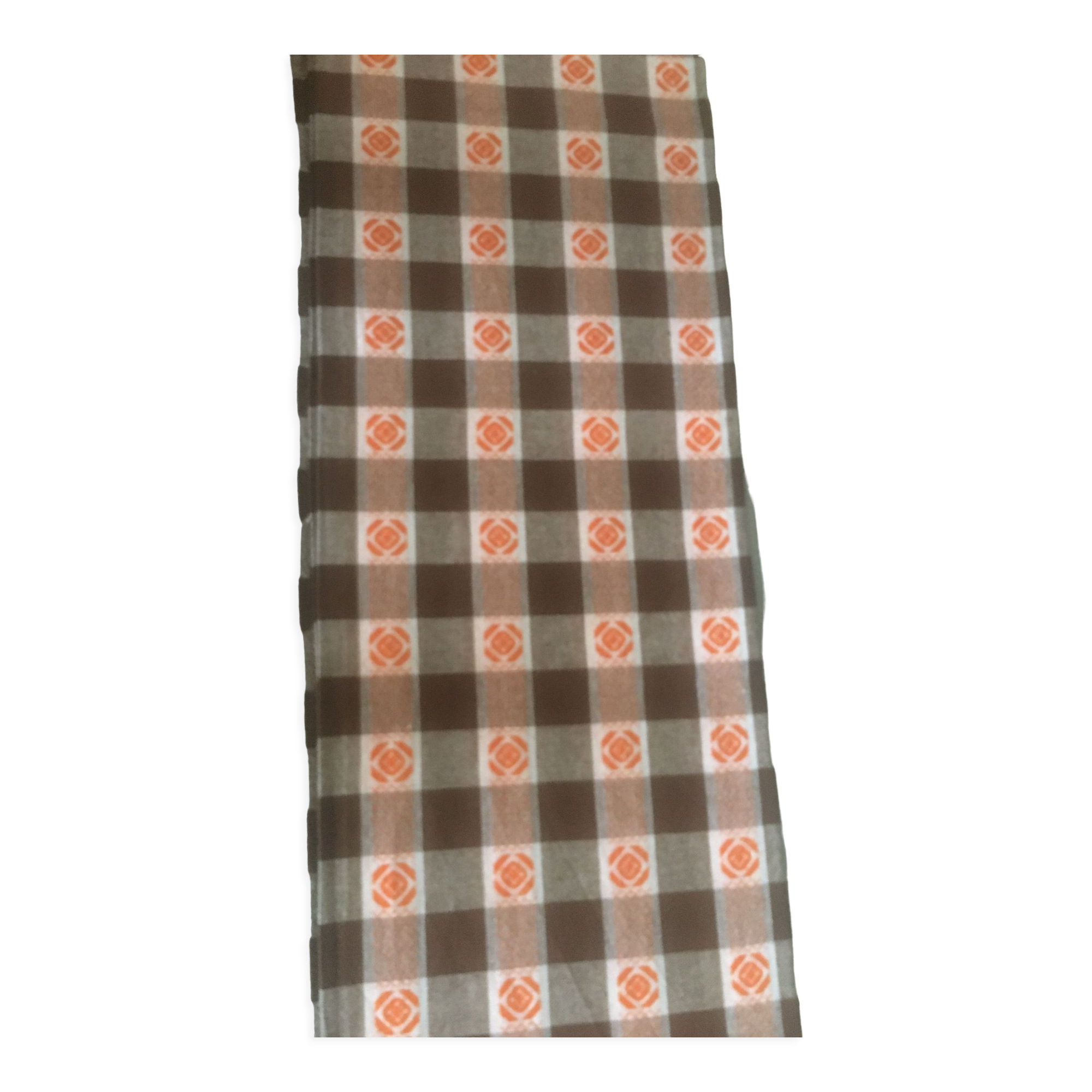 Tablecloth and 12 vintage towels