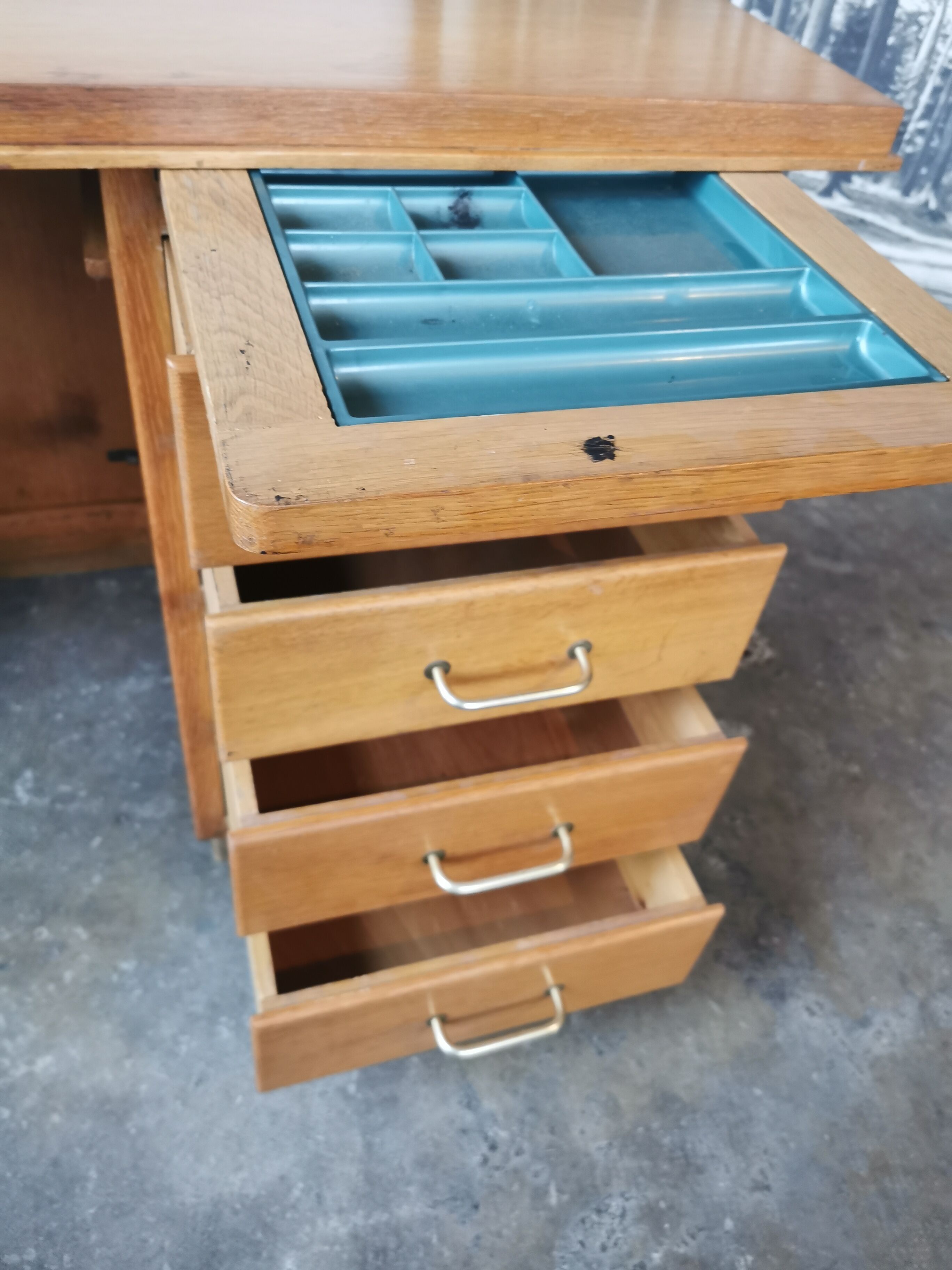 Bureau vintage des années 60
