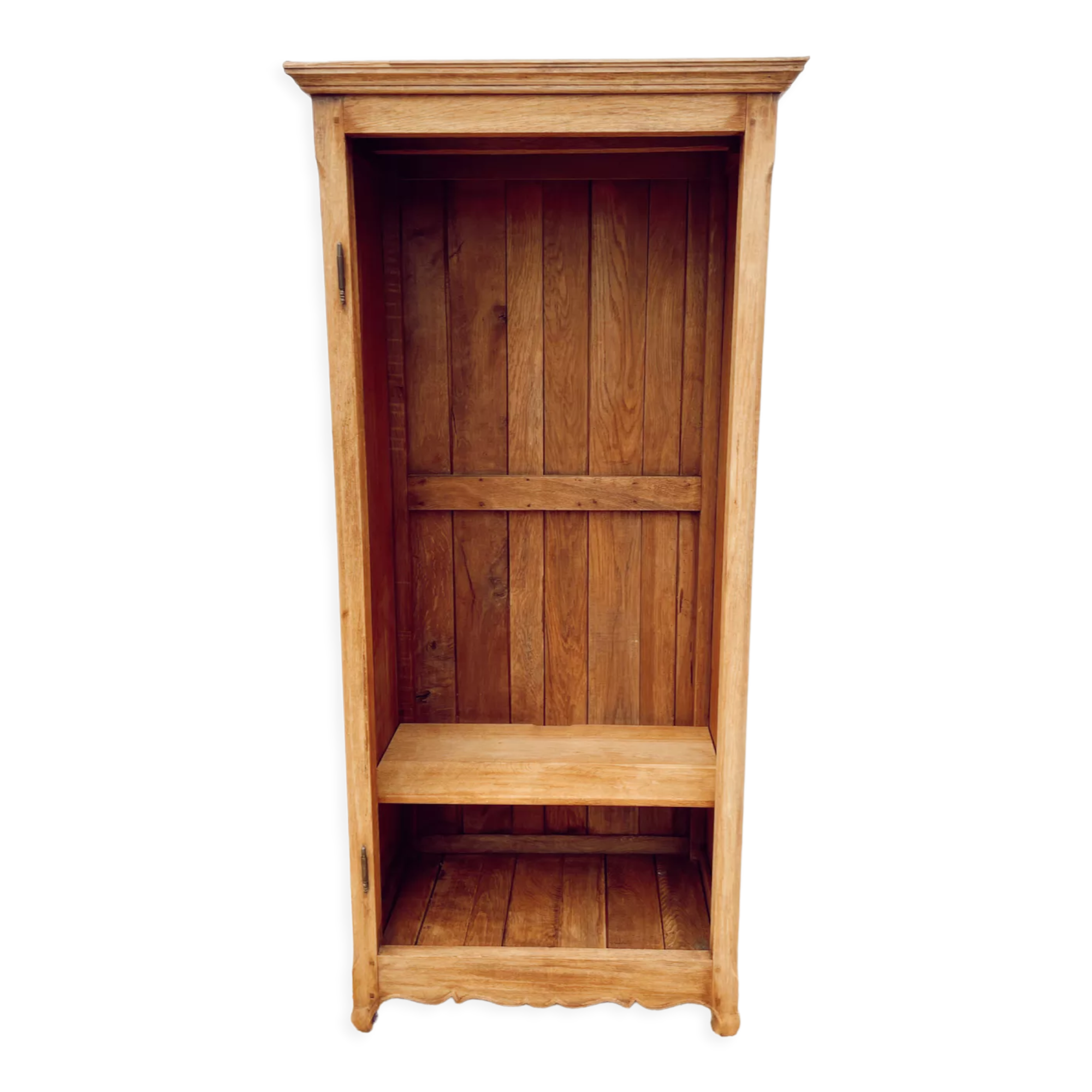 Wardrobe vintage raw wood