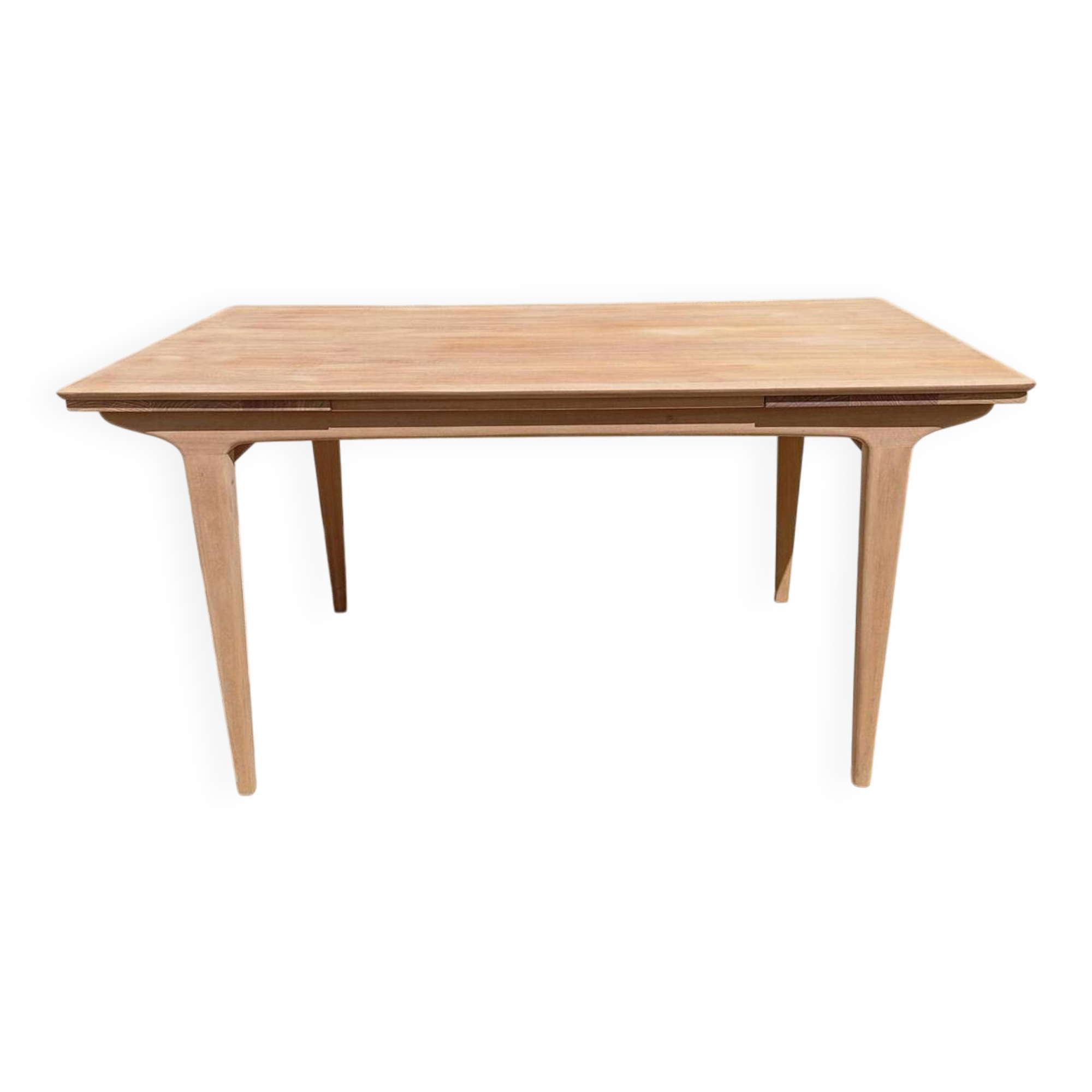 Scandinavian table