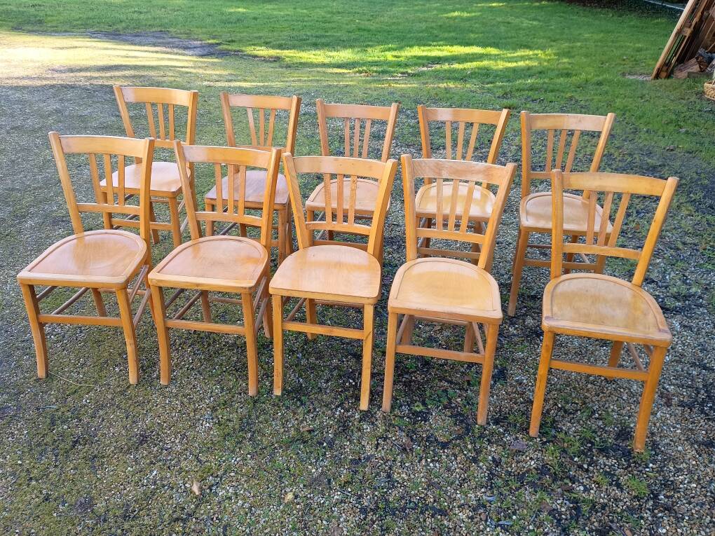 Ensemble de 10 chaises bistrot années 1950-60 vintage
