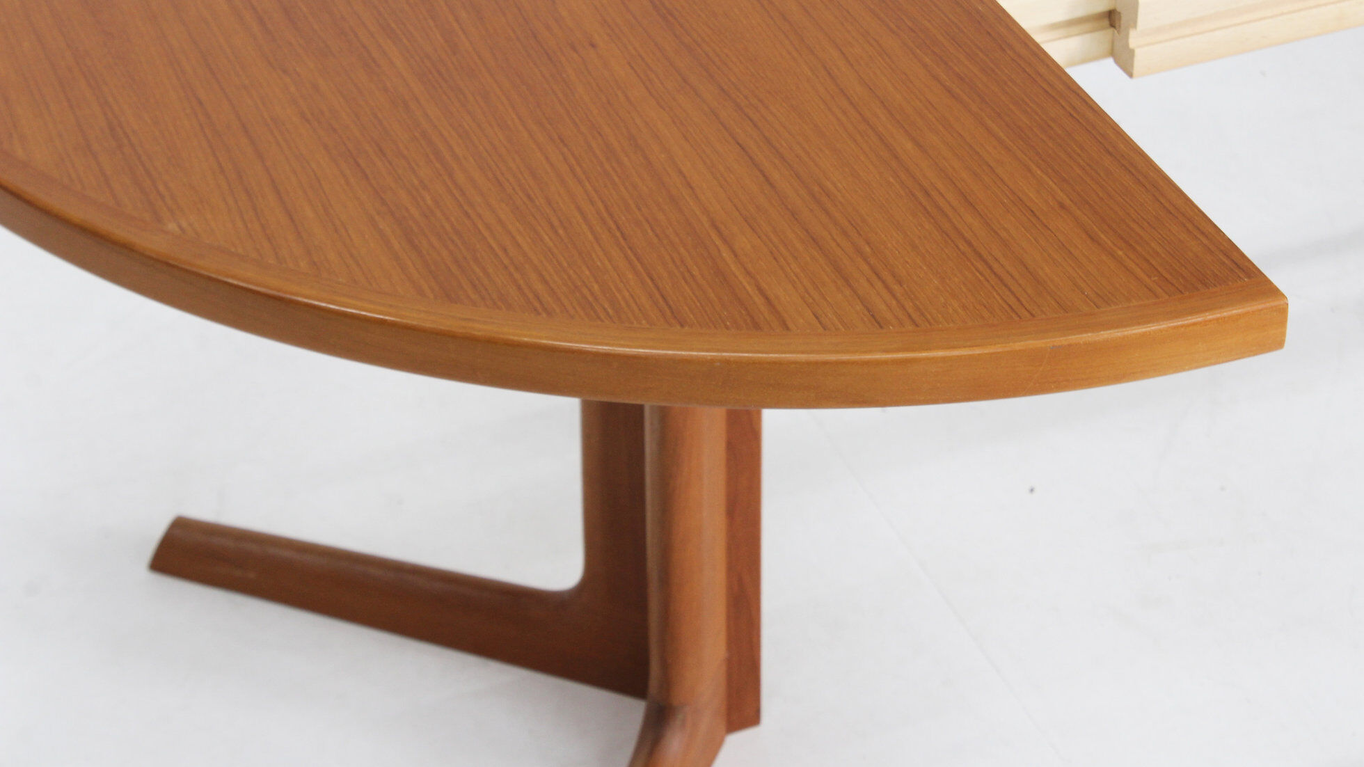Vintage Danish round extendable dining table Gudme 1960s