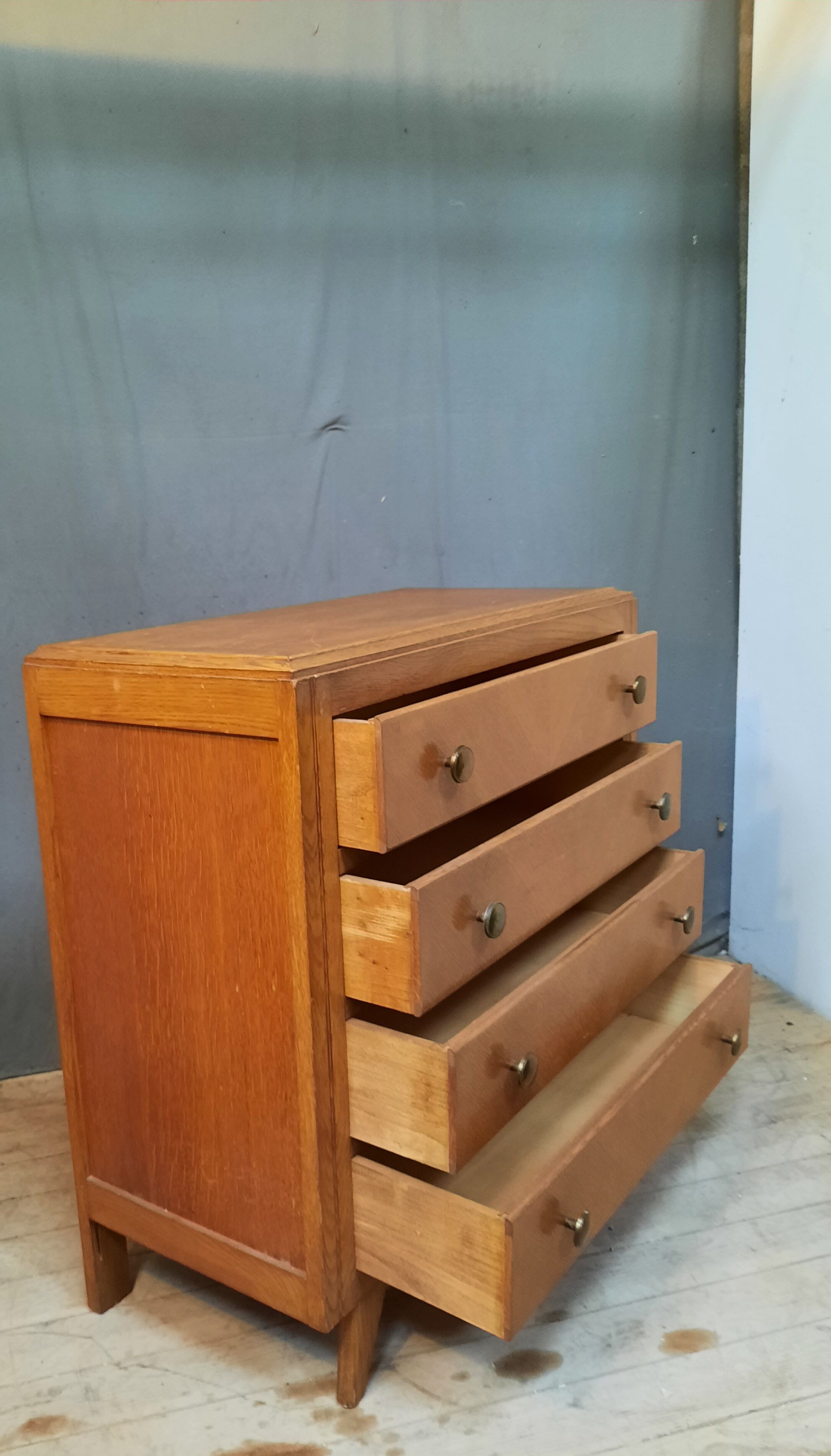 Vintage chest of drawers with 4 drawers compass feet