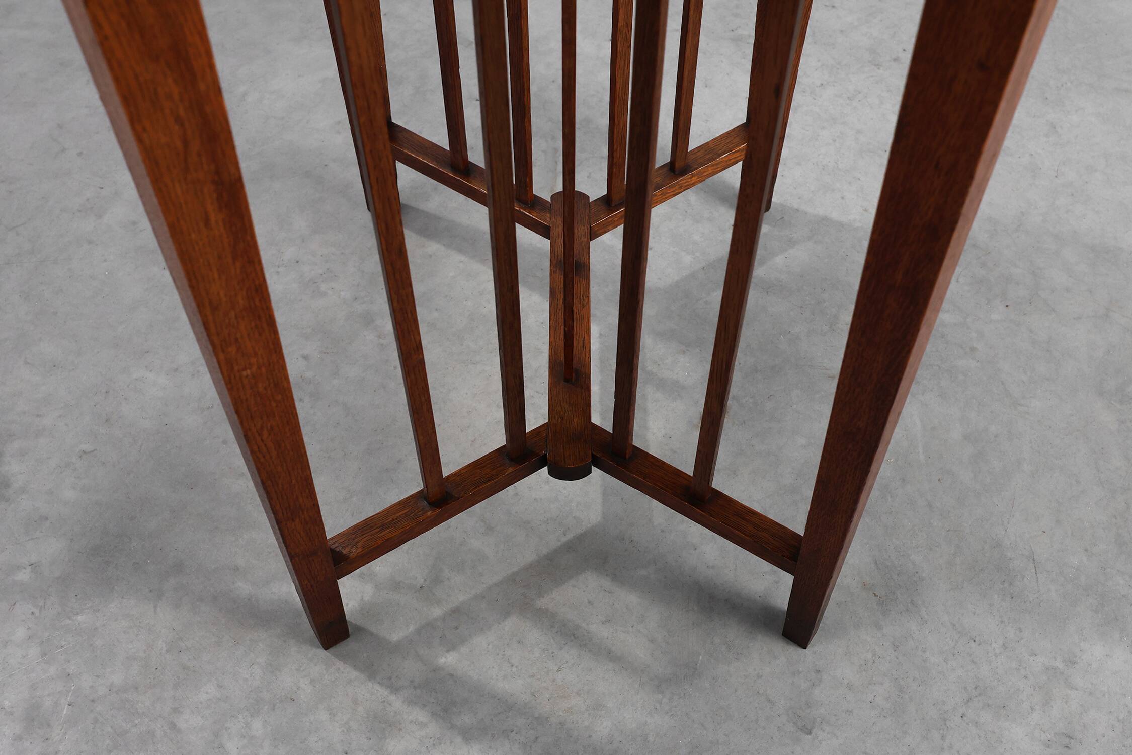 Arts and Crafts Oak Side Table, United Kingdom ca. 1900