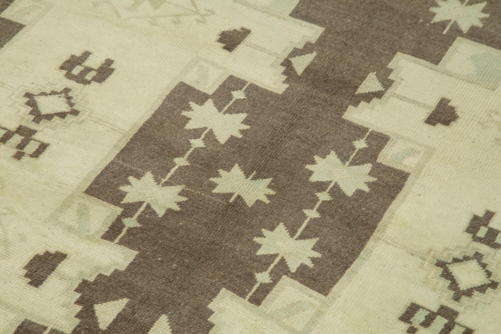 1960s handmade oriental beige rug 127 cm x 227 cm