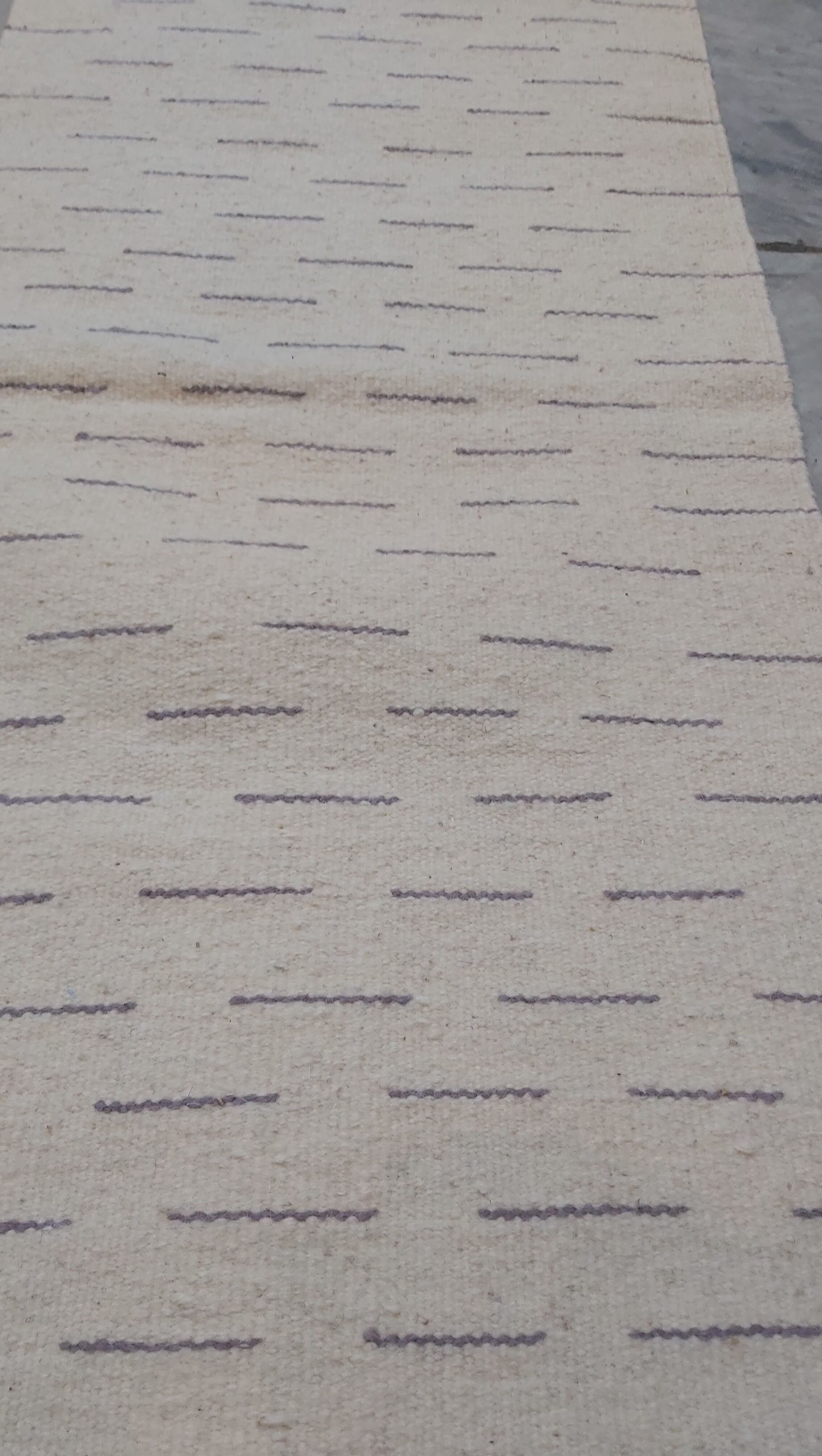 Traditional white and purple carpet 57x126cm