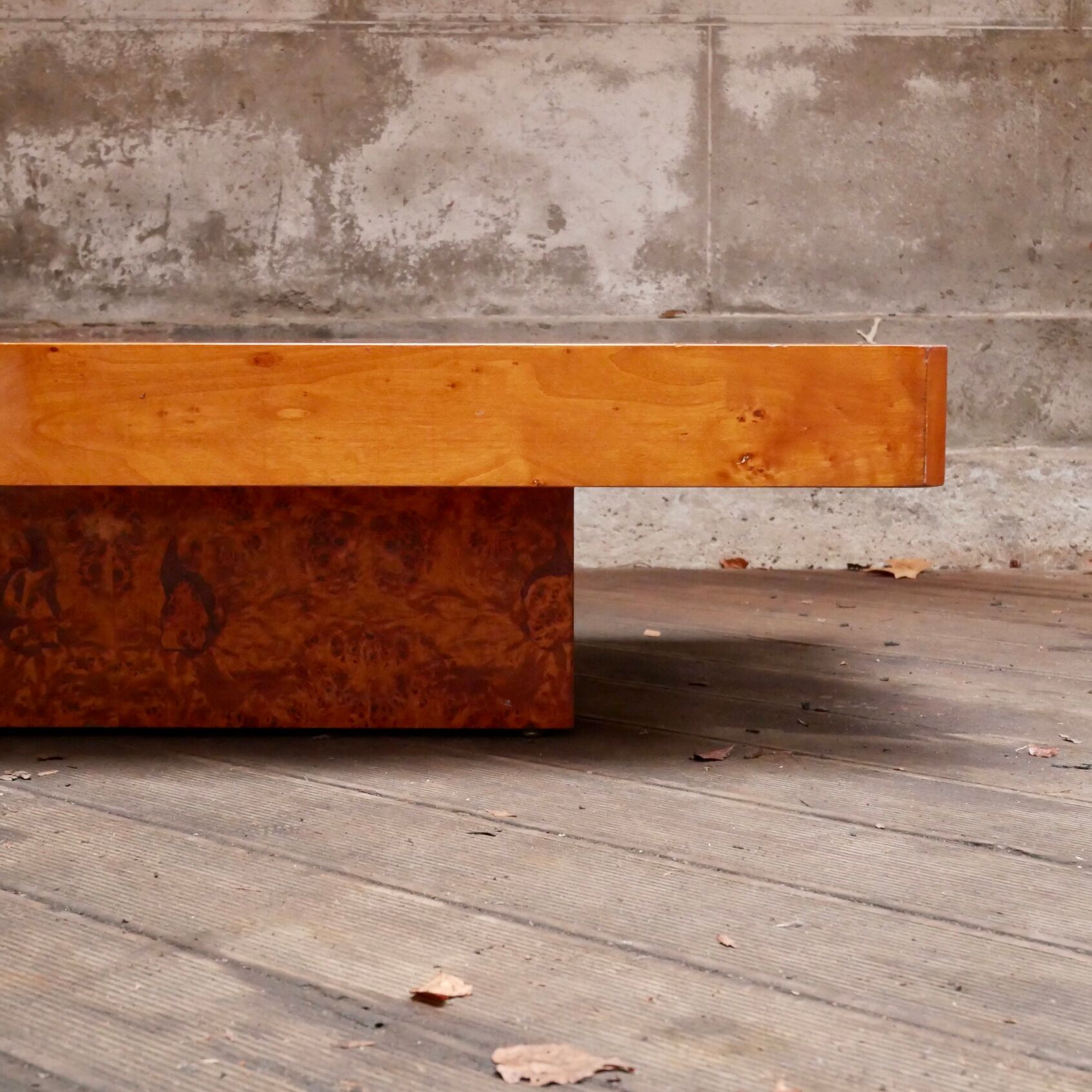 Coffee table in elm magnifying glass Roche Bobois