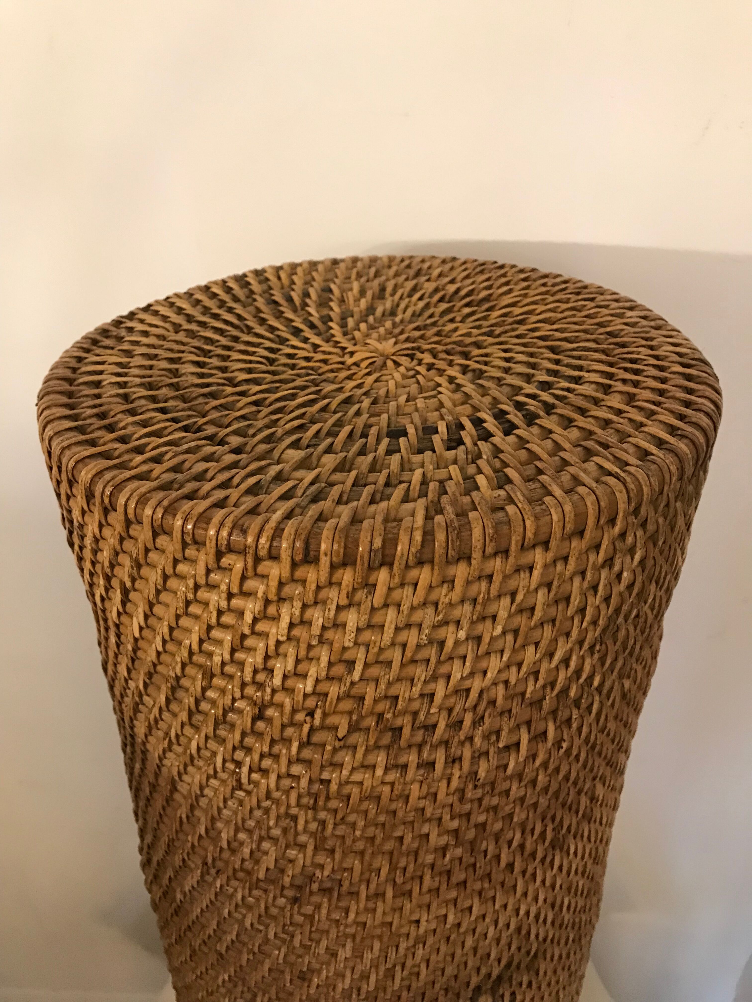 Umbrella wicker and brass