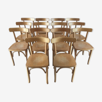 Lot 14 chaises bistrot