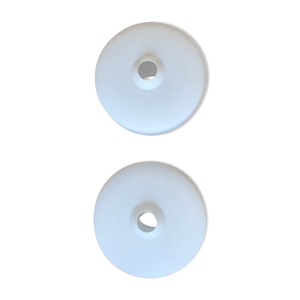 Paire de globes en verre blanc