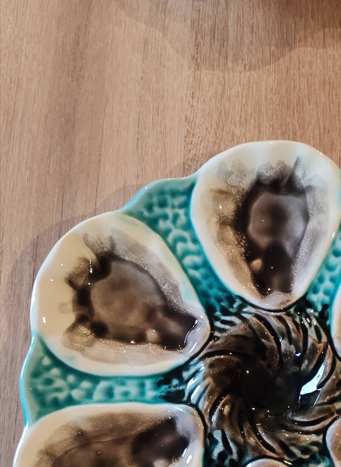 Moulins des loups oyster plate