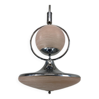 Functional pink lustre