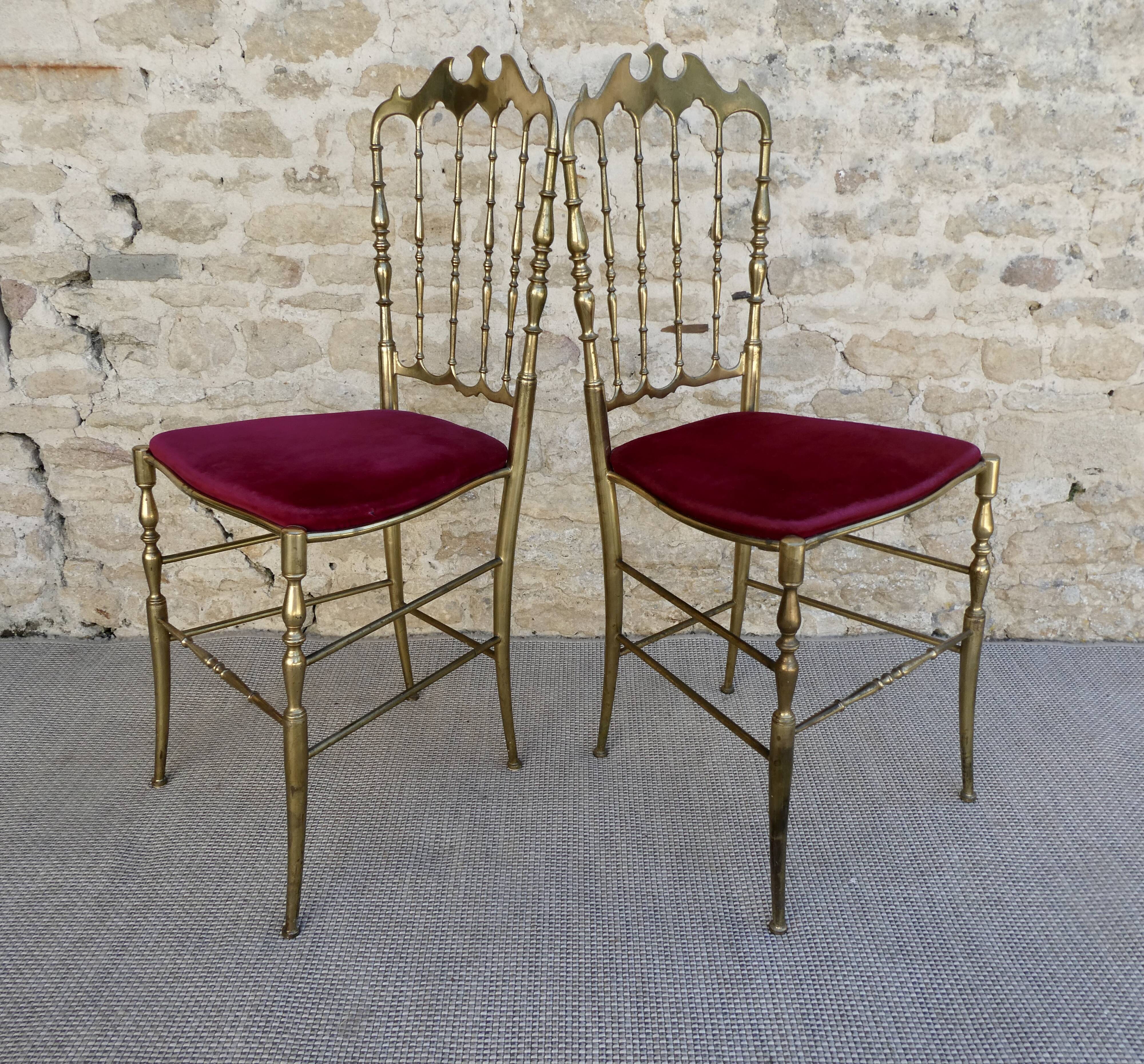 Pair of chairs "Chariviari" in brass 60s