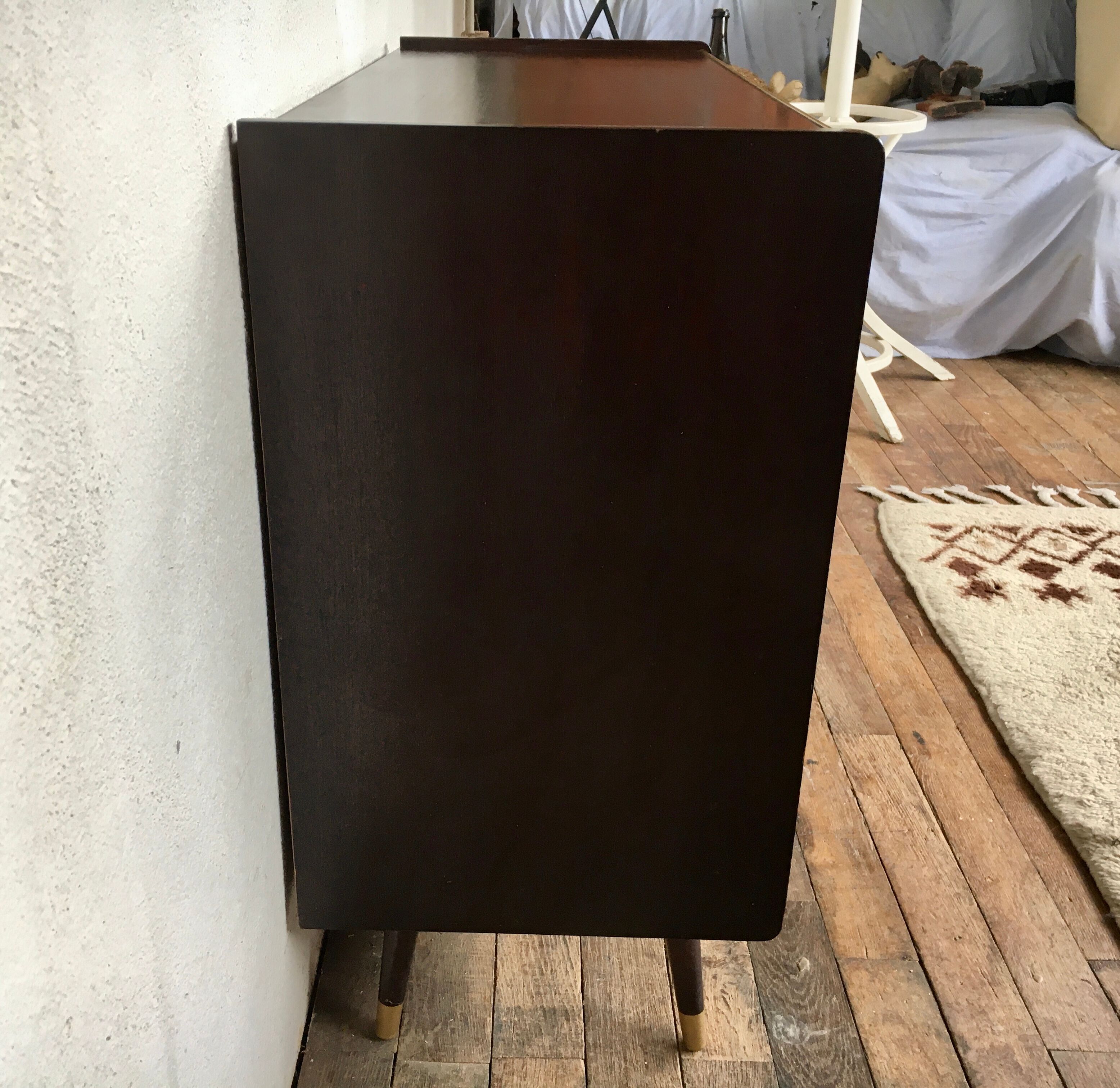 Enfilade feet compass 1960