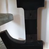 Letter l black metal