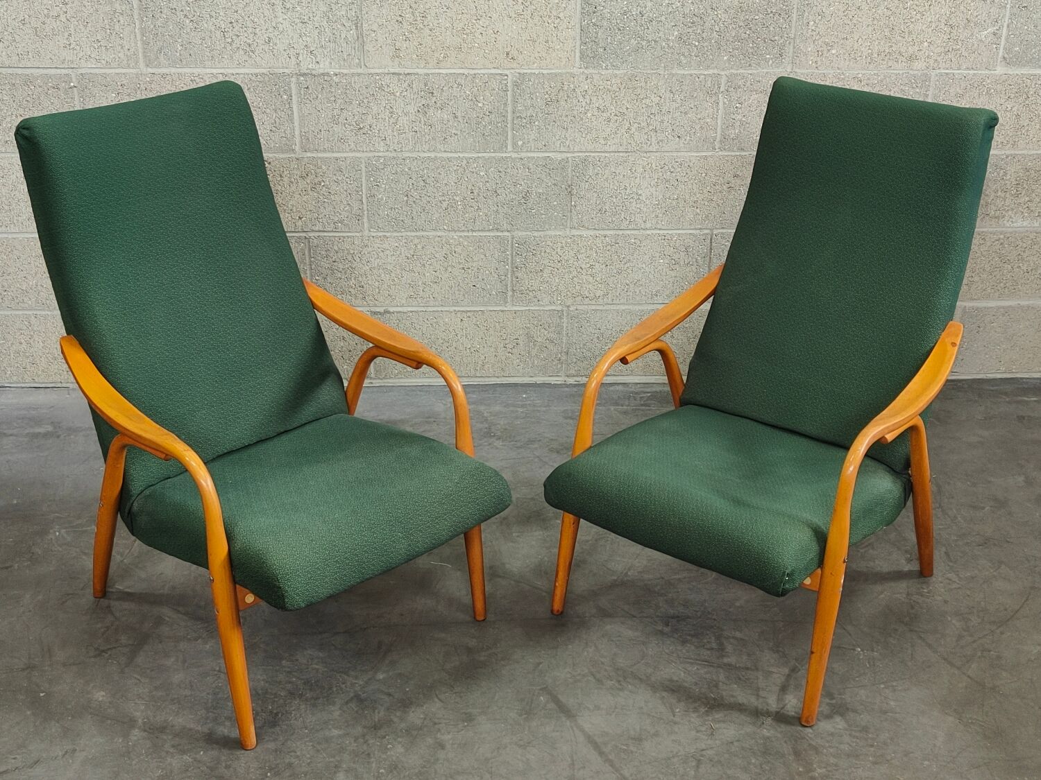 Pair of green armchairs by Antonin Suman for Ton Bystrice (Thonet) year 1960