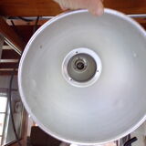 Industrial workshop lamp suspension