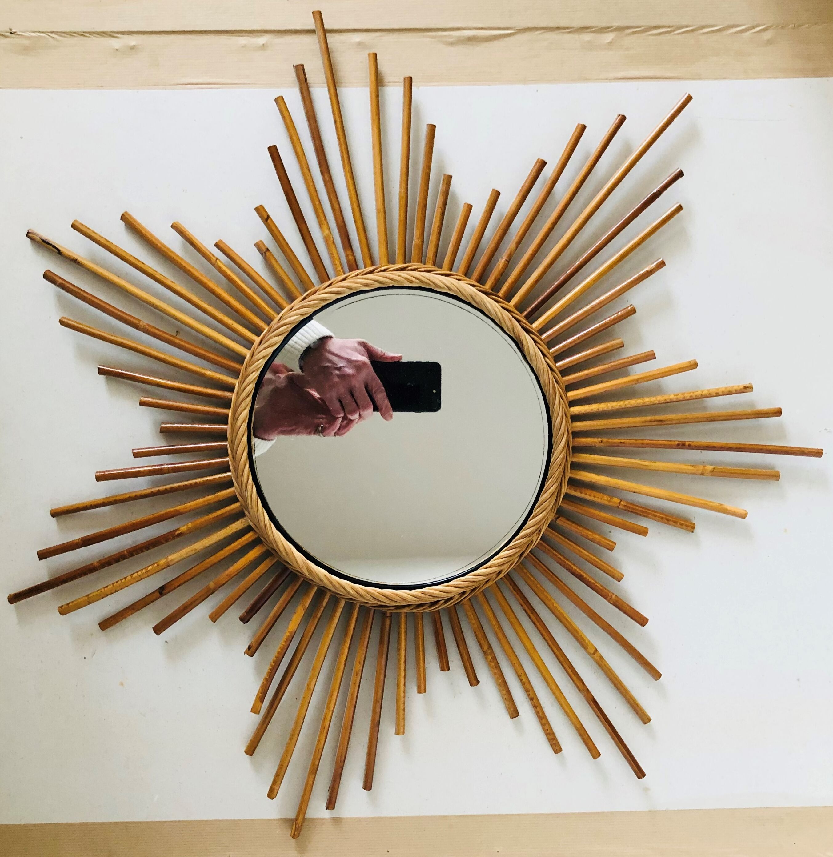 Miroir soleil en rotin