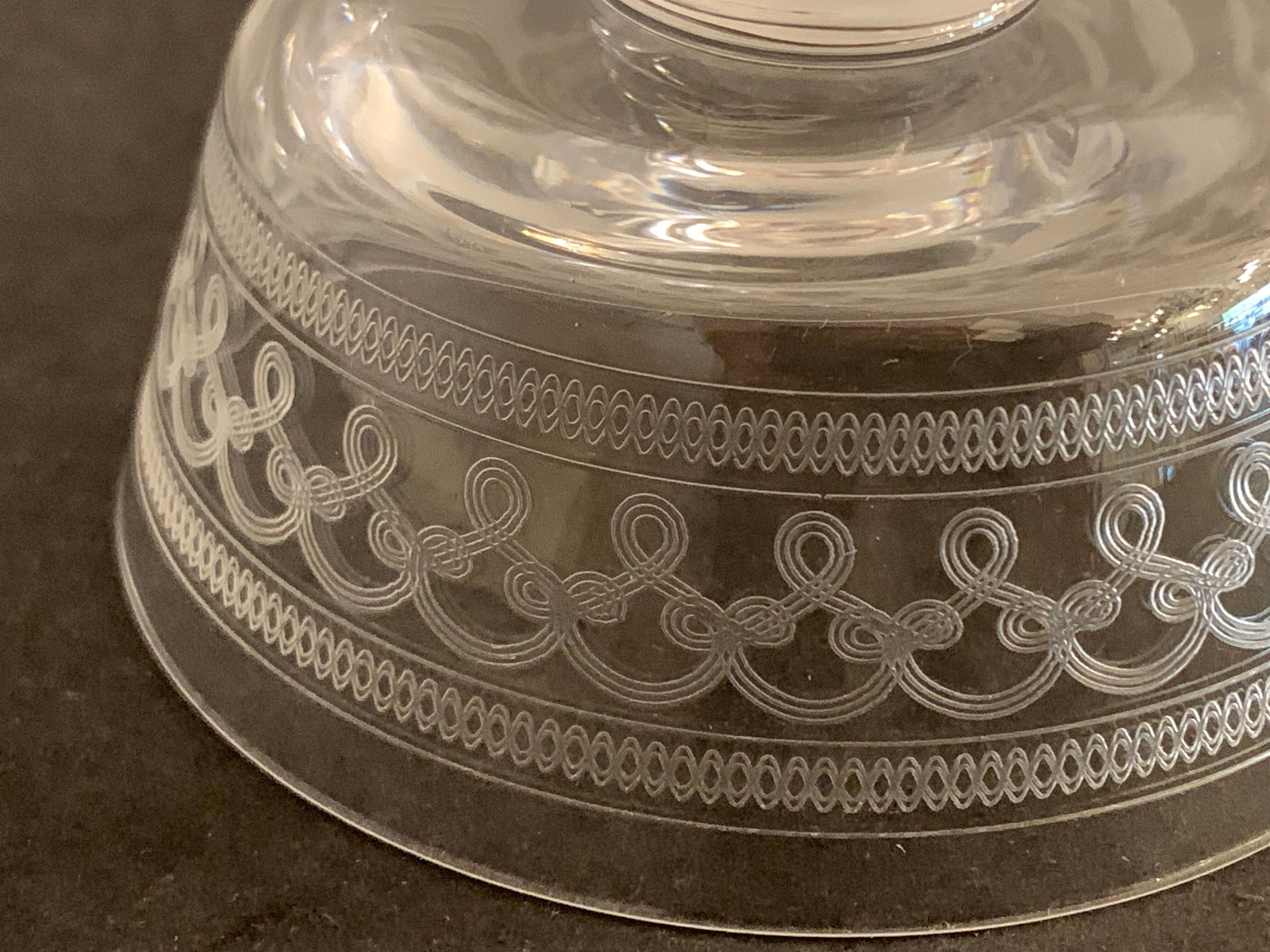 4 coupes à champagne en cristal taillé et soufflé