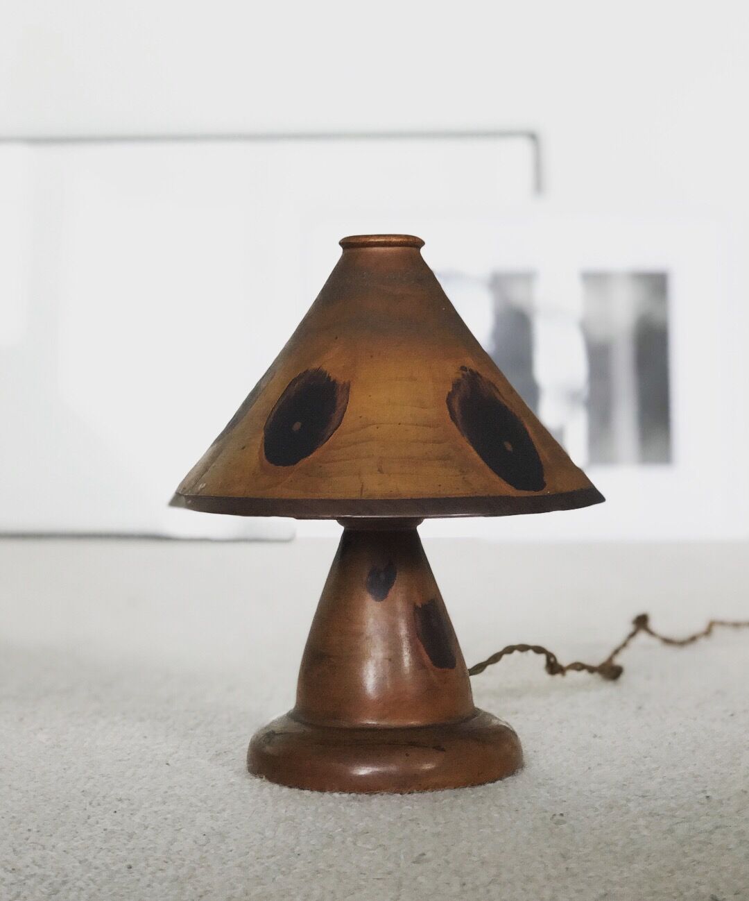 Carlos Zipperer wooden table lamp, 1920.bresil