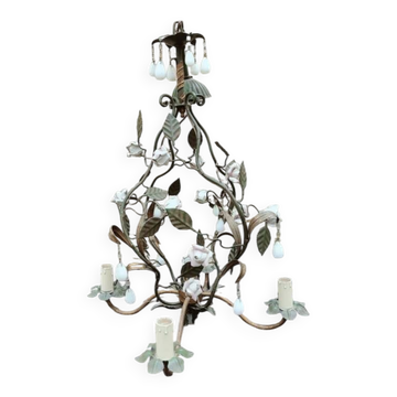lustre cage Italien décoré de roses céramique et pampilles pâte verre