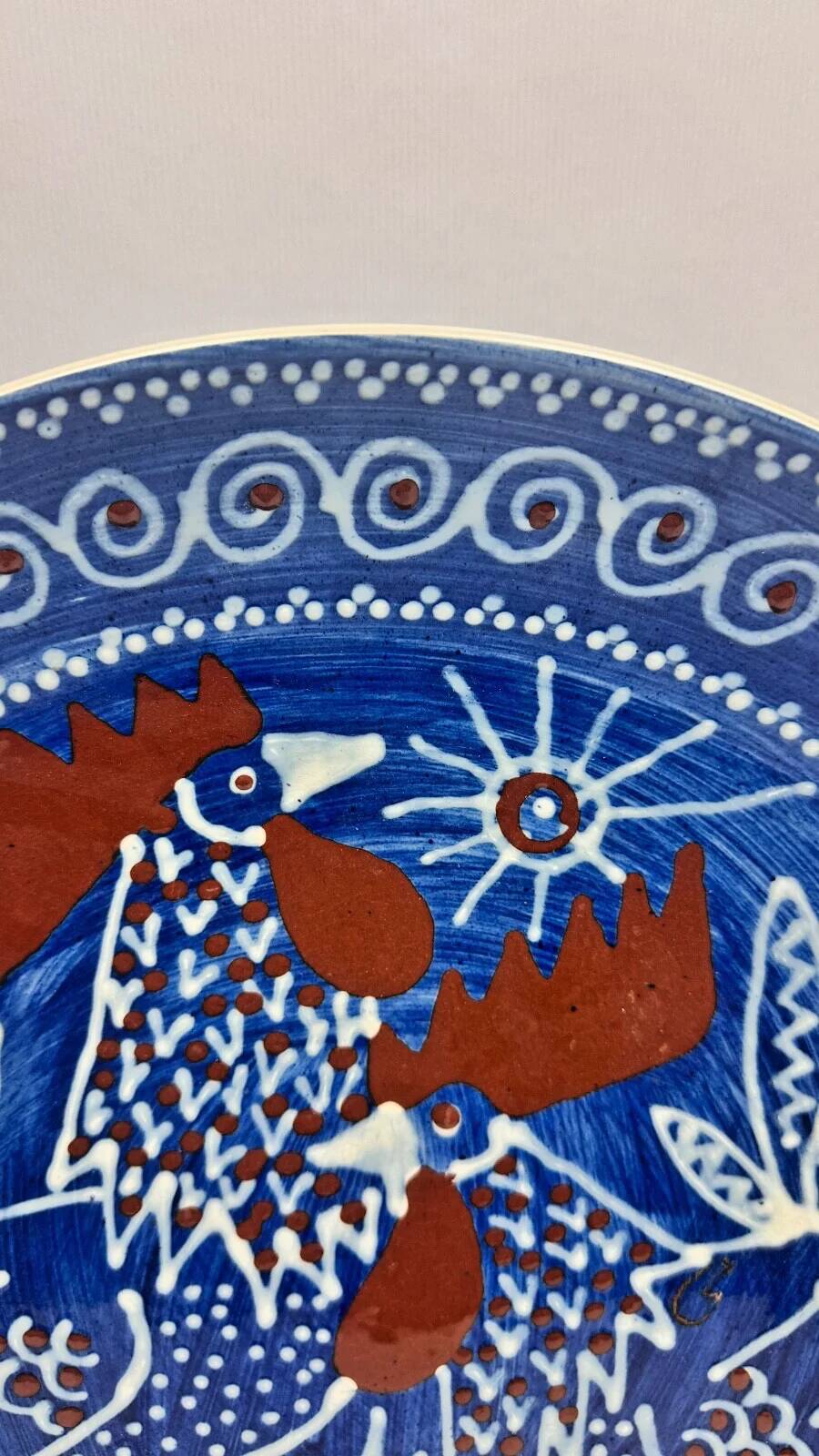Large ceramic dish with roosters by Svend P. Jørgensen 1966 Ravnild Denmark