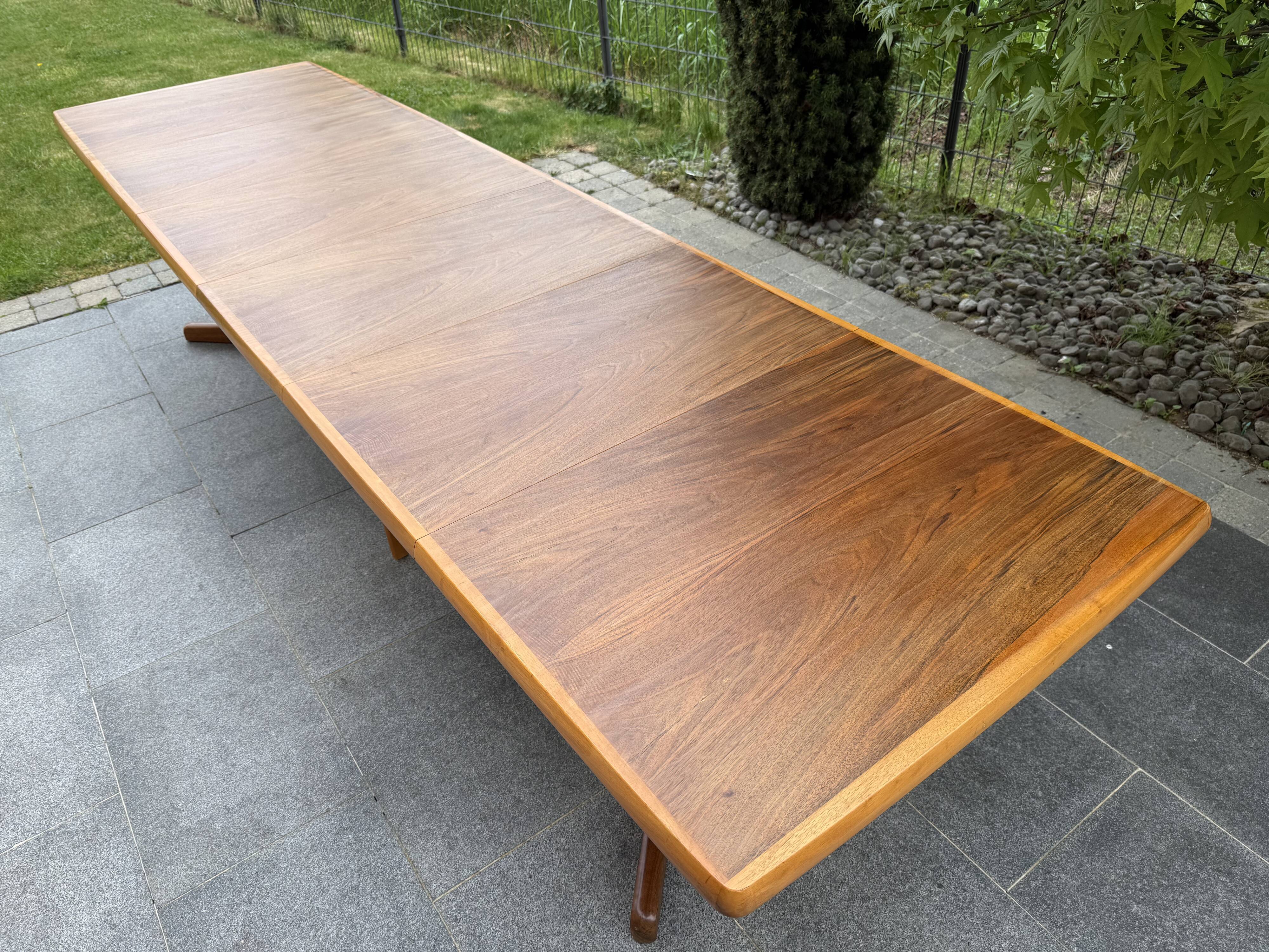 Scandinavian extendable dining table from the 1960s.