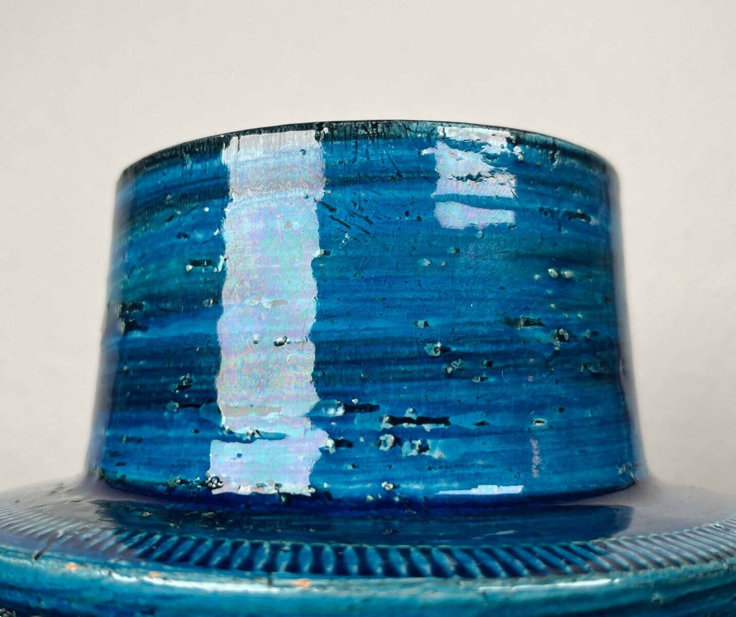 Mid-century Italian pottery vase from the Rimini Blu studio by Aldo Londi for Bitossi, 1960s.
