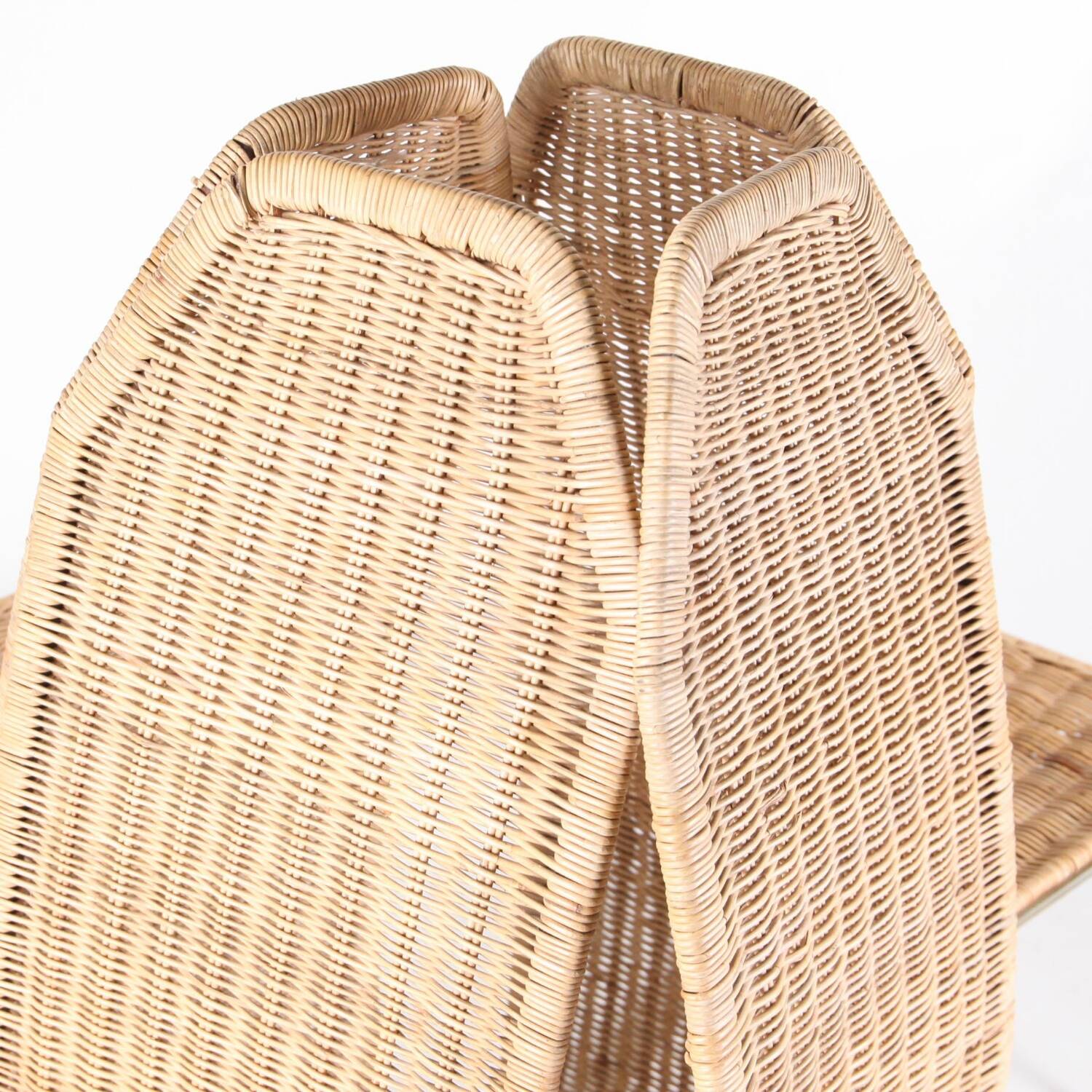 Suite de 4 chaises vintage en métal doré et osier