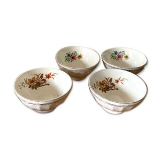 Set of 4 small vintage bowls