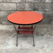 Coffee table round formica