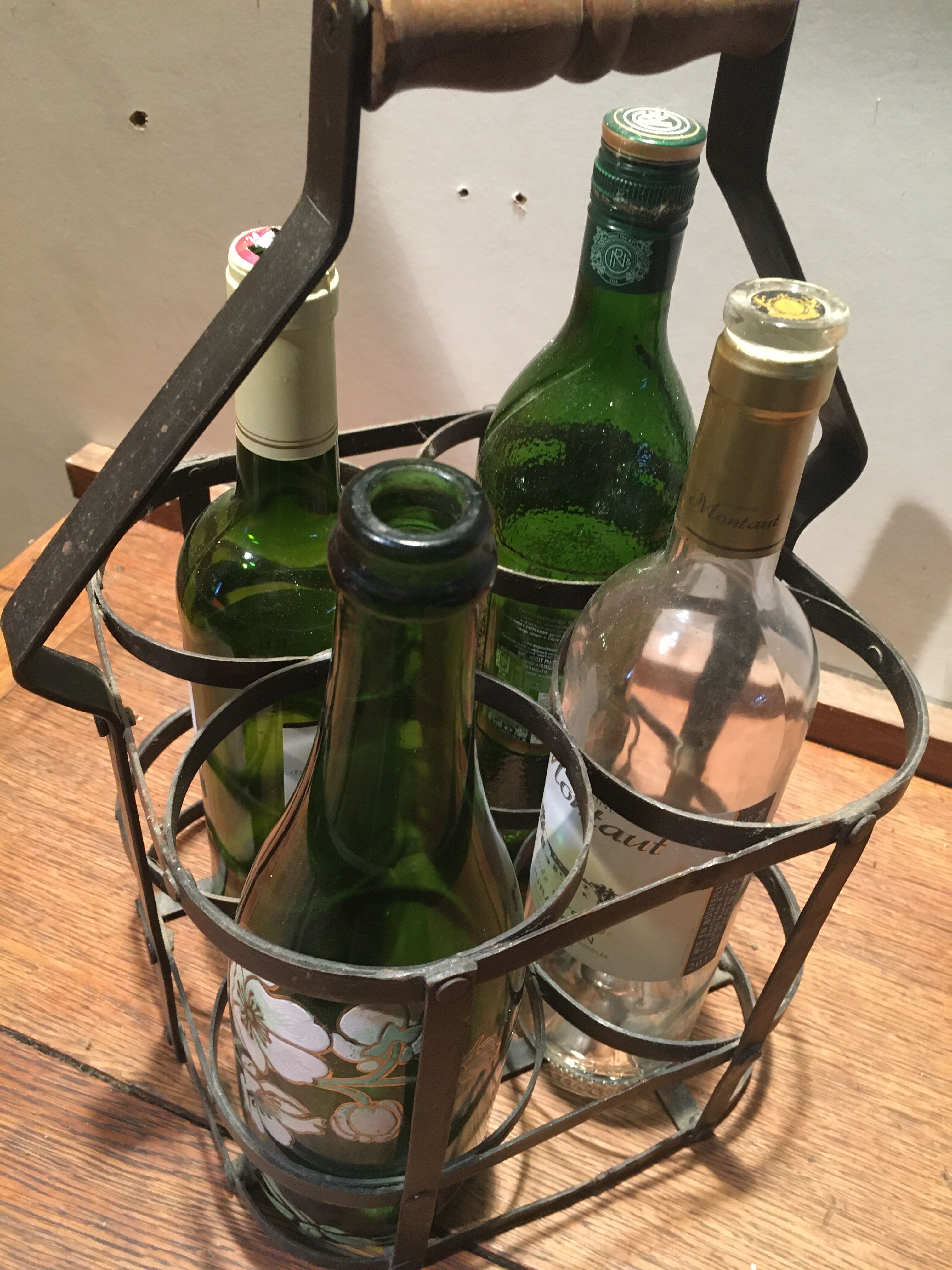 Metal bottle basket and wooden handle
