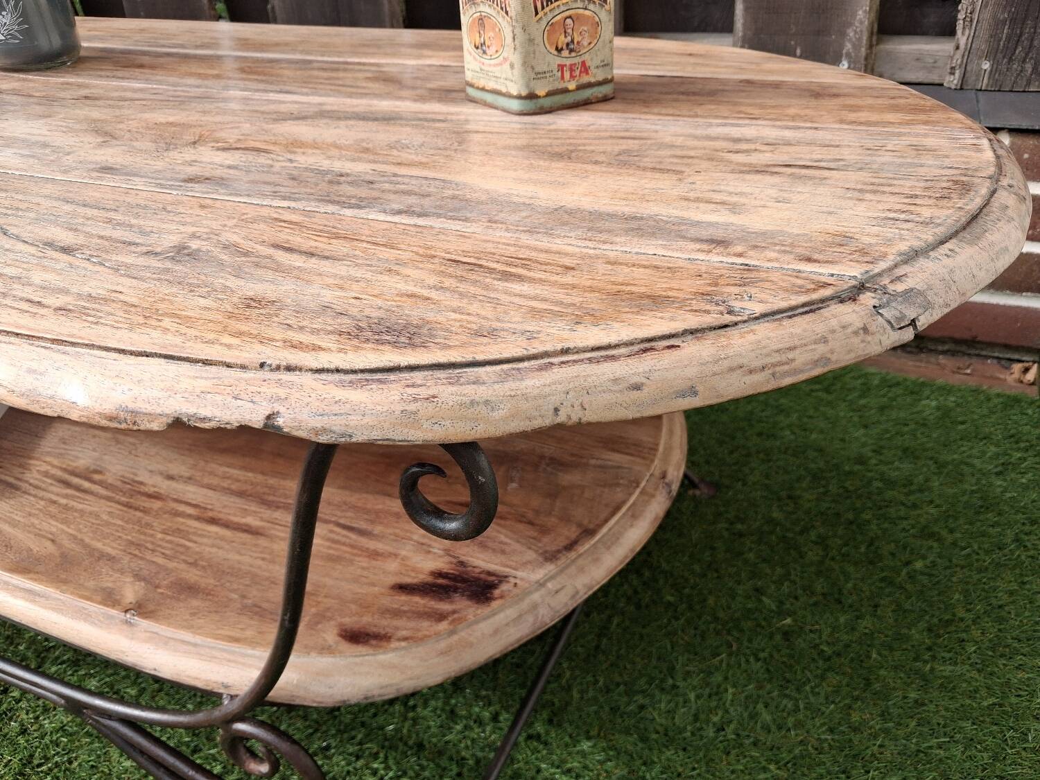 Table de caractère acacia et fer forgé