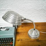 Articulated aluminum desk lamp