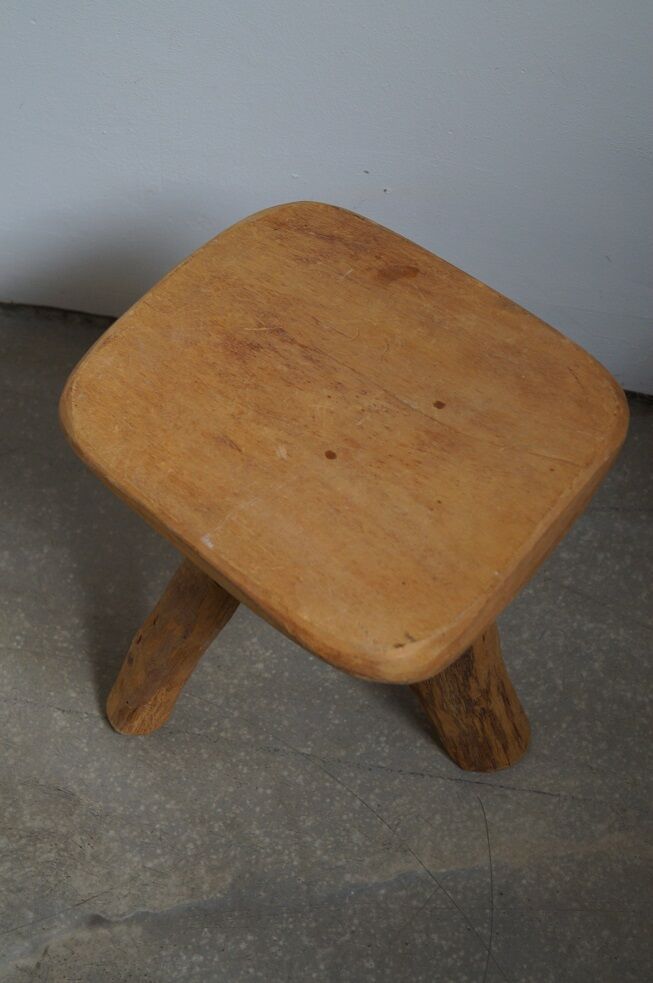Tripod stool