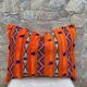 Magnifique coussin Kilim berbère vintage du Maroc
