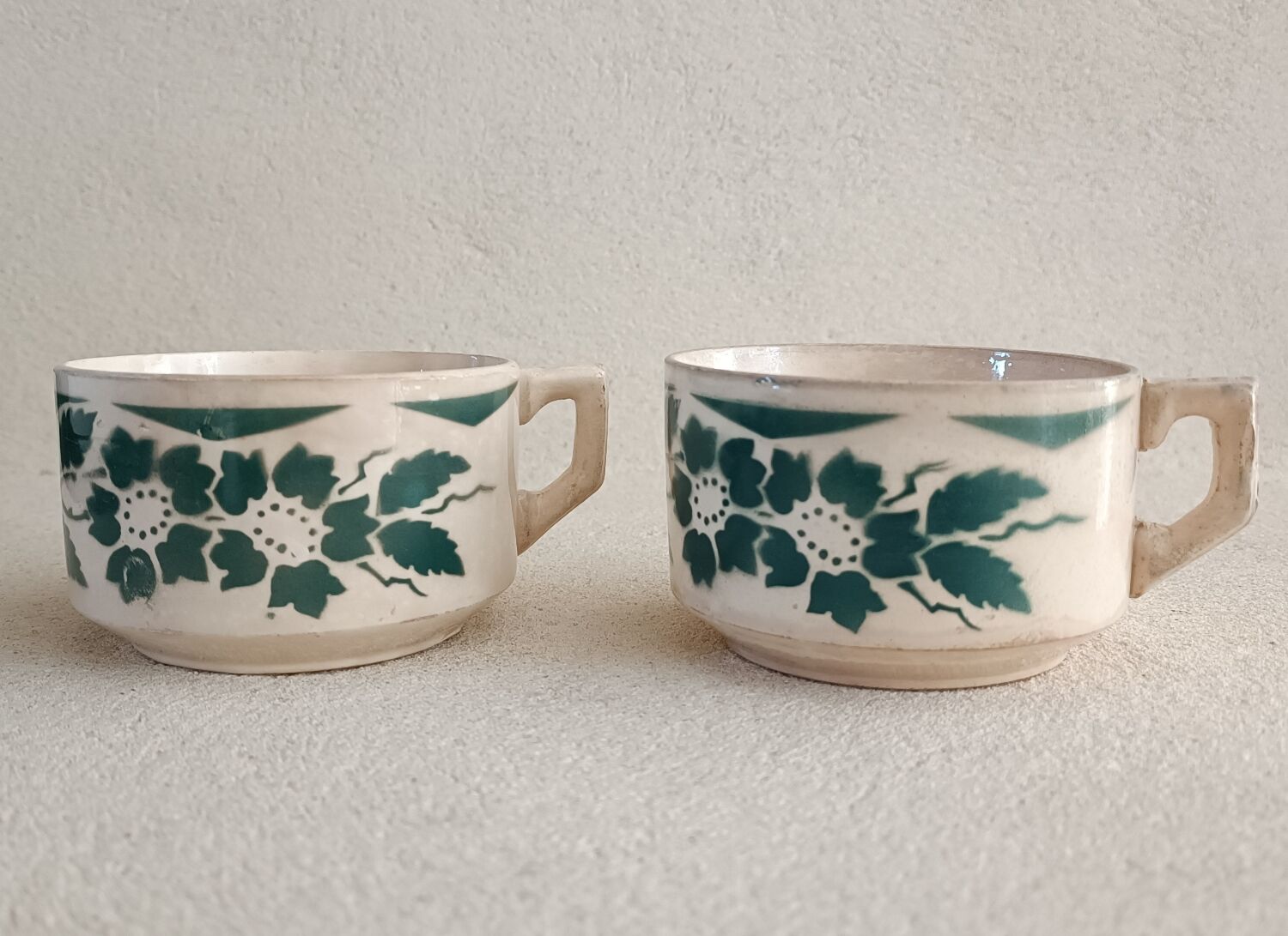 2 iron earth chocolate cups