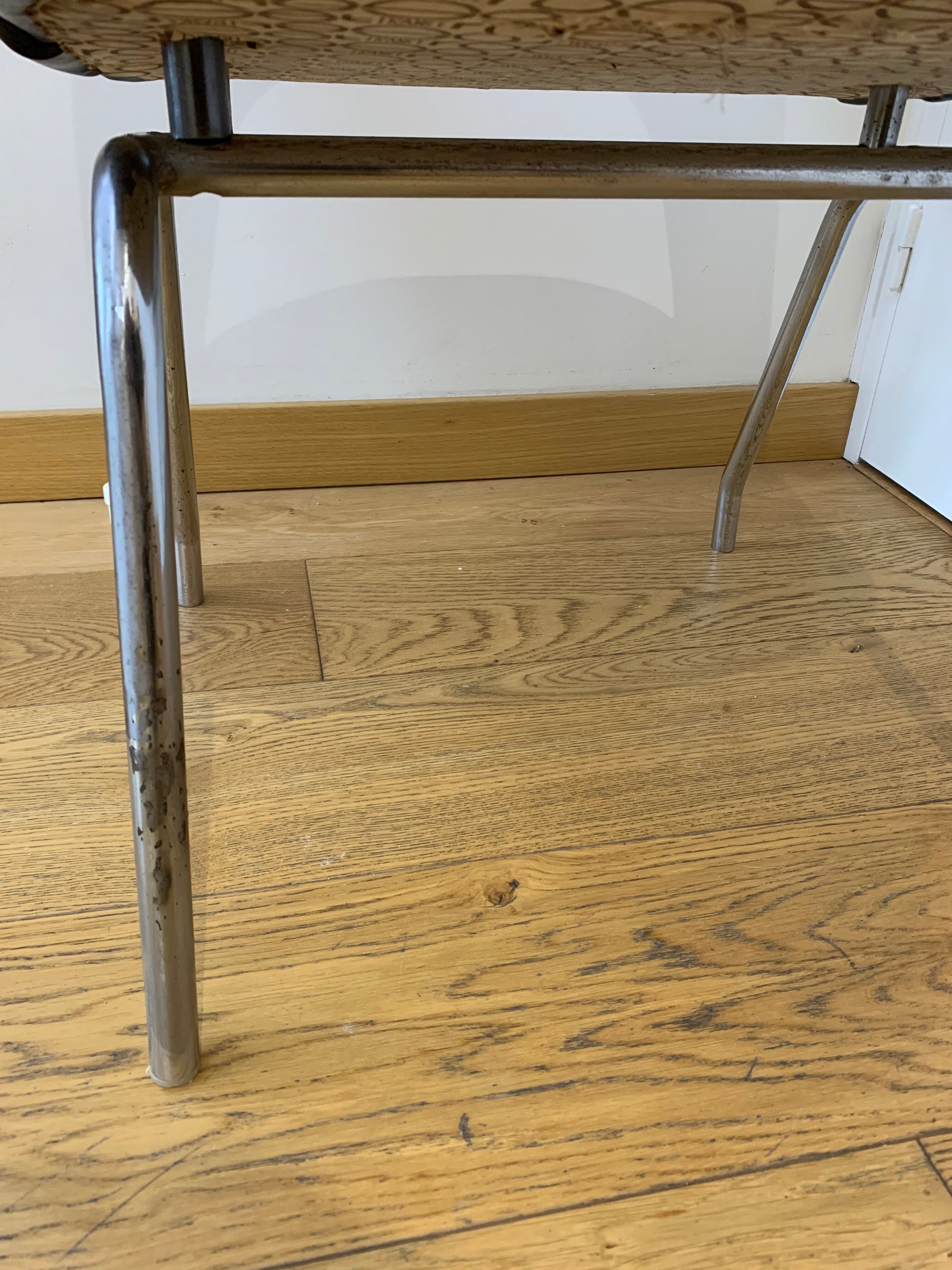 Pair of chairs brand Roset