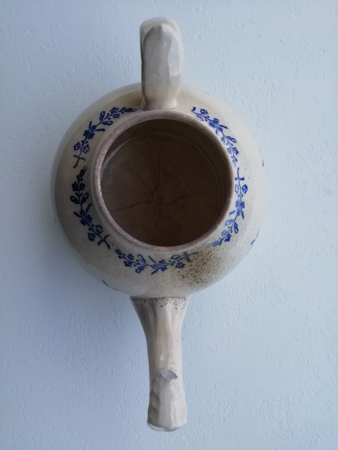 Cast iron coffee pot