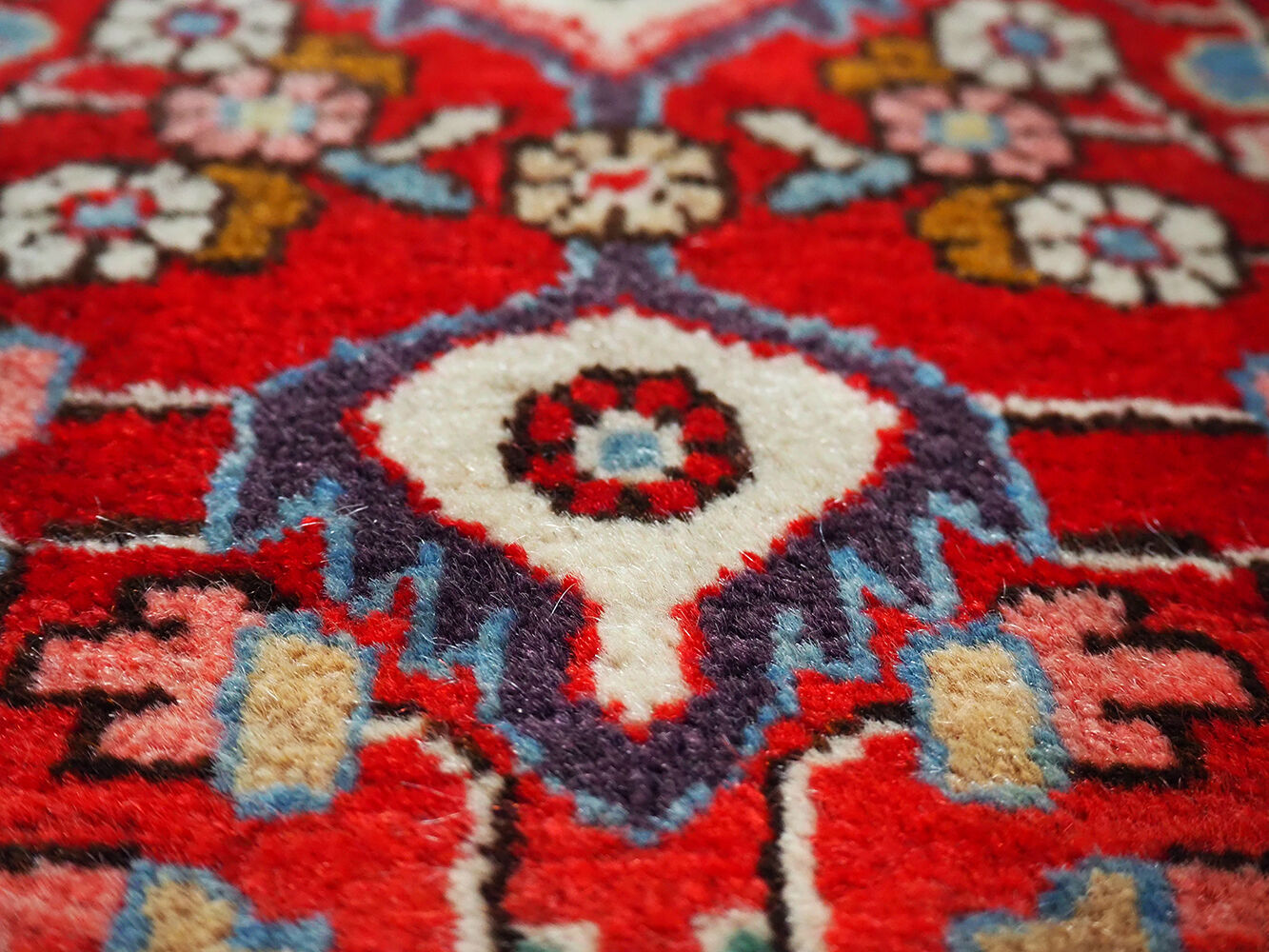 Persian carpet Djozan vintage, 108x160cm