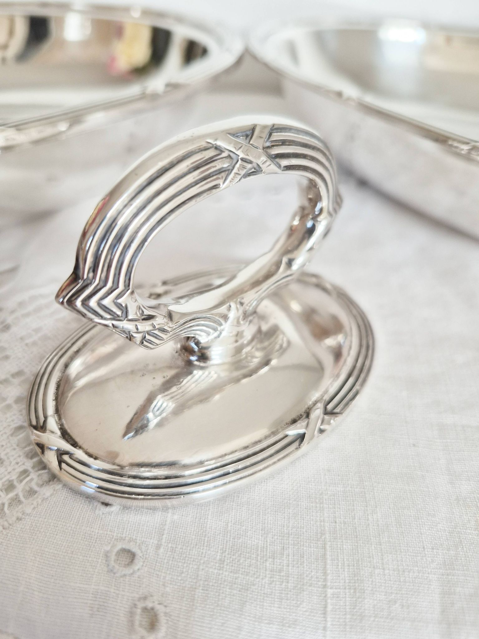 Oval silver-plated metal dishes, Dublin, serving dish, vegetable dish