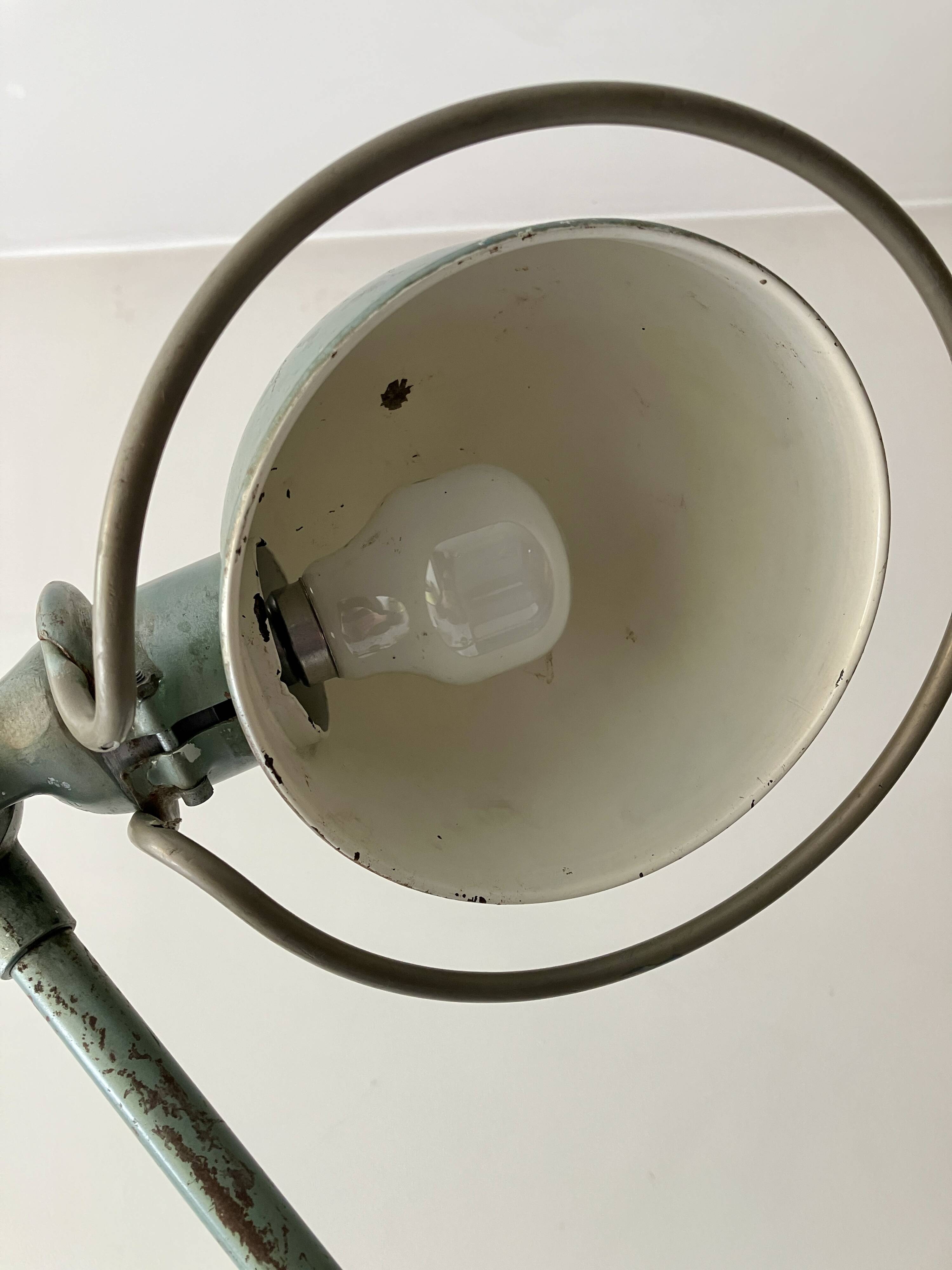 JIELDÉ lamp with 3 arms.