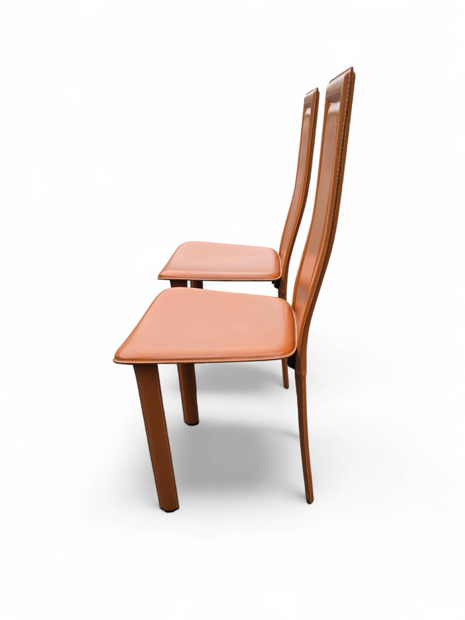 Set of 2 brown leather chairs